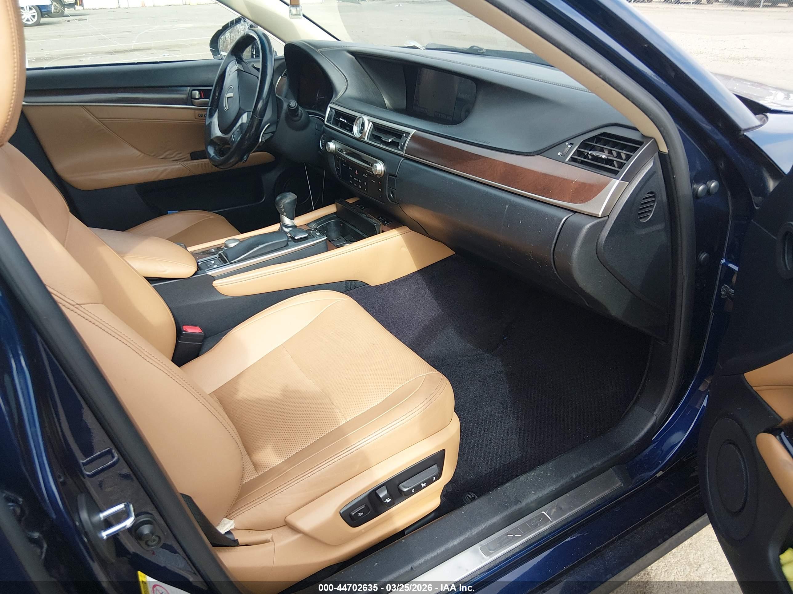 LEXUS GS image 5