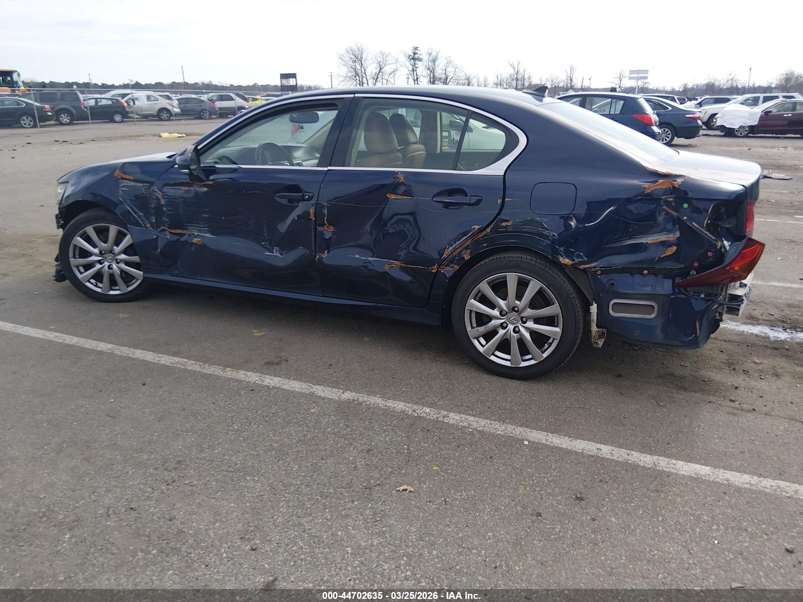 LEXUS GS image 6