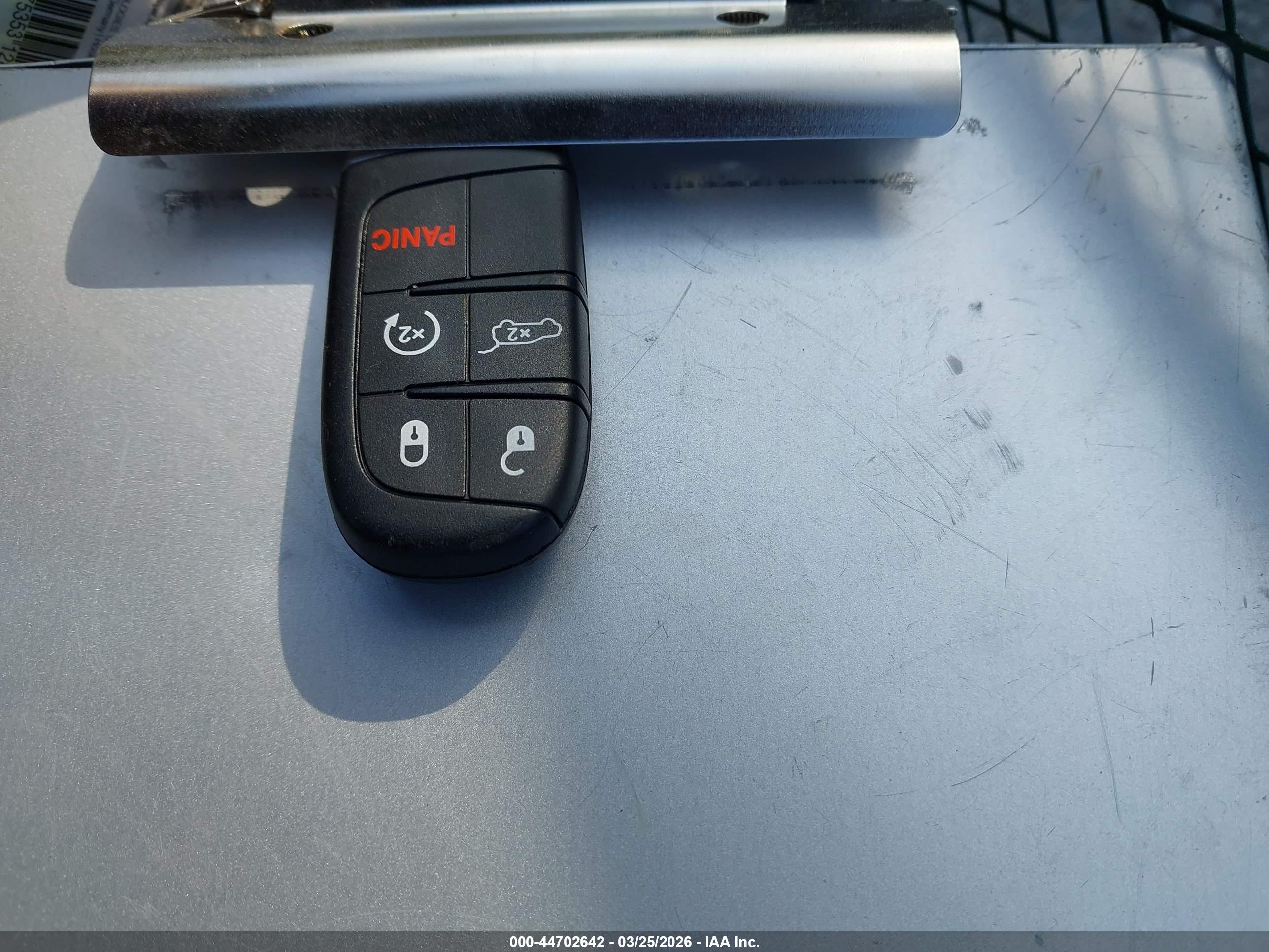 JEEP GRAND image 11