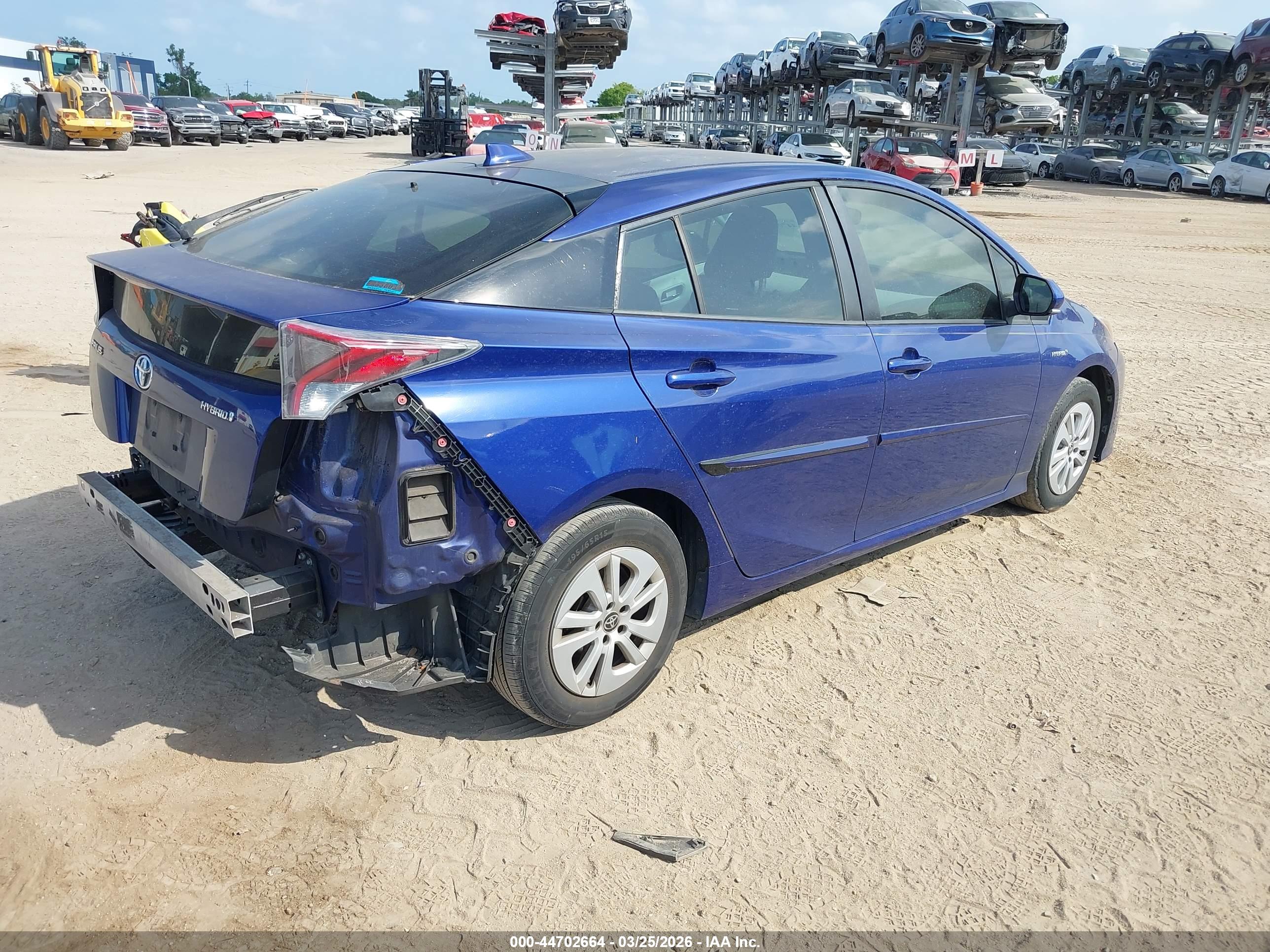 TOYOTA PRIUS image 4