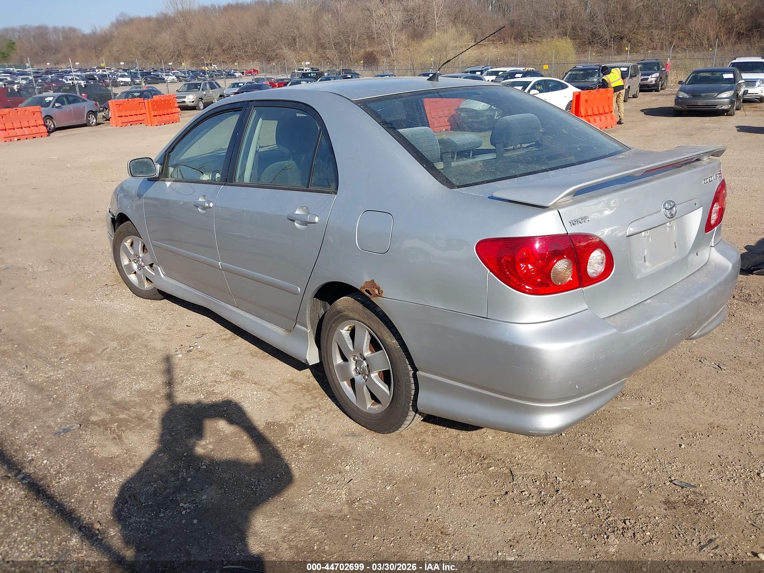 TOYOTA COROLLA image 3