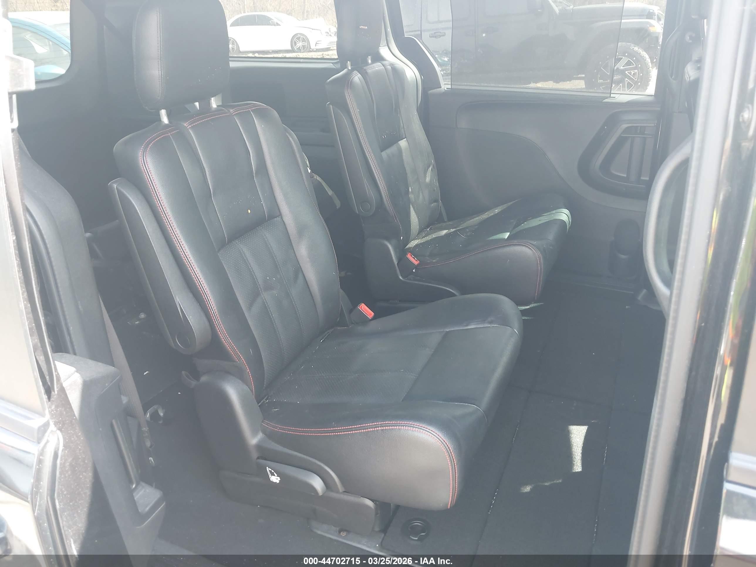 DODGE GRAND image 8