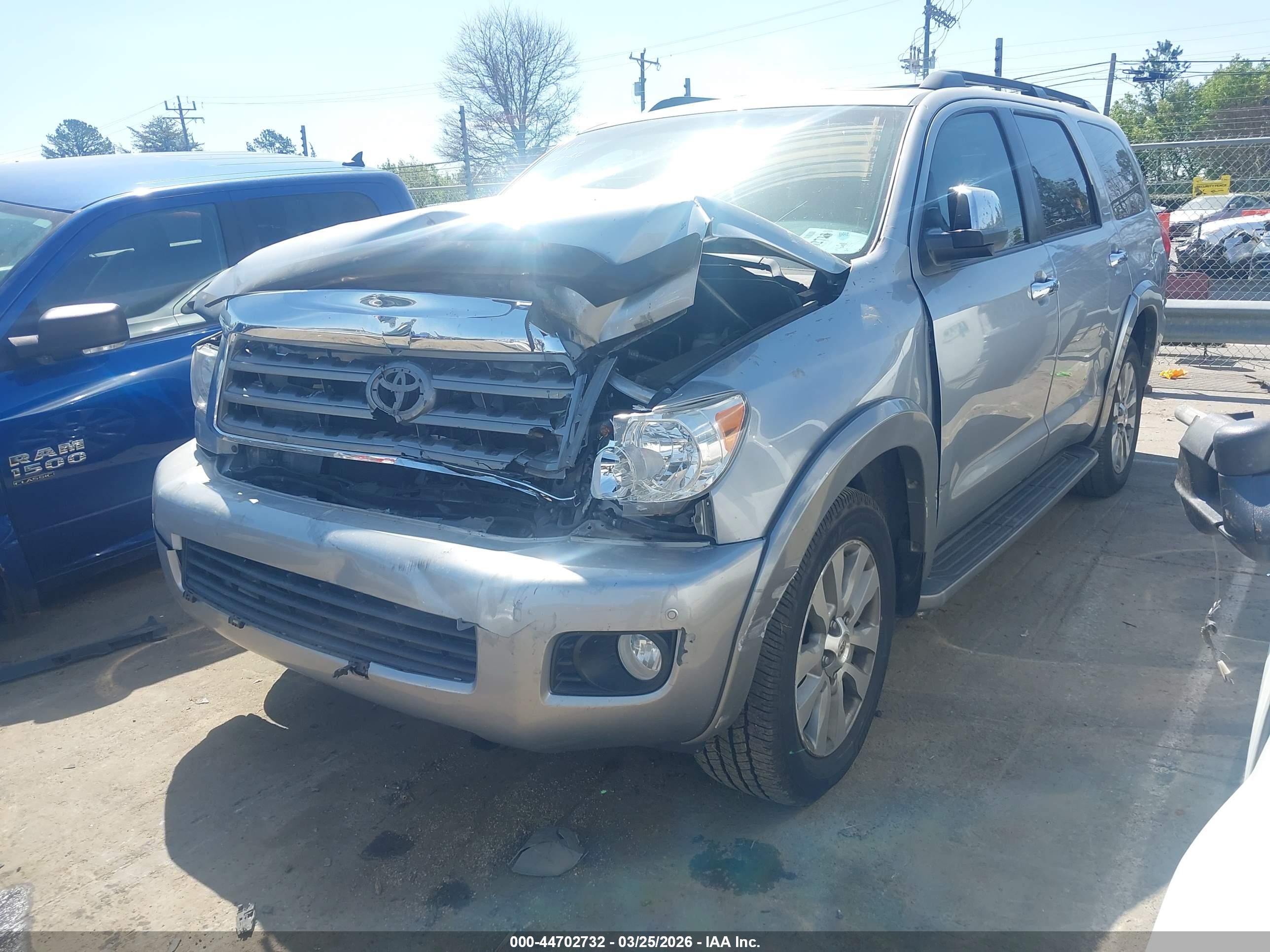 TOYOTA SEQUOIA image 2