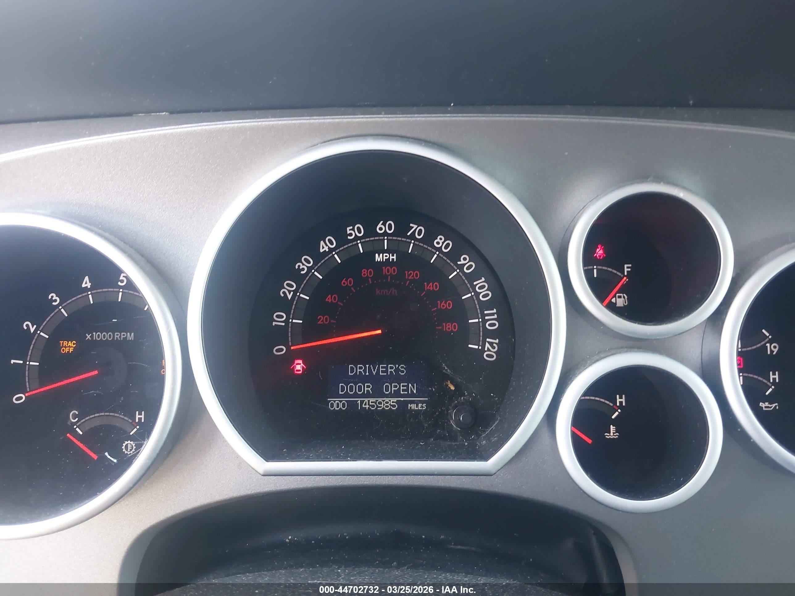 TOYOTA SEQUOIA image 7