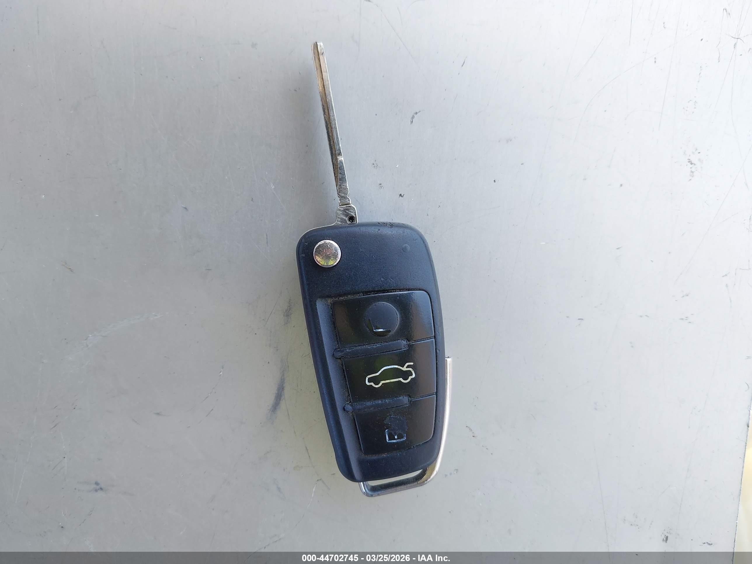 AUDI A6 image 11