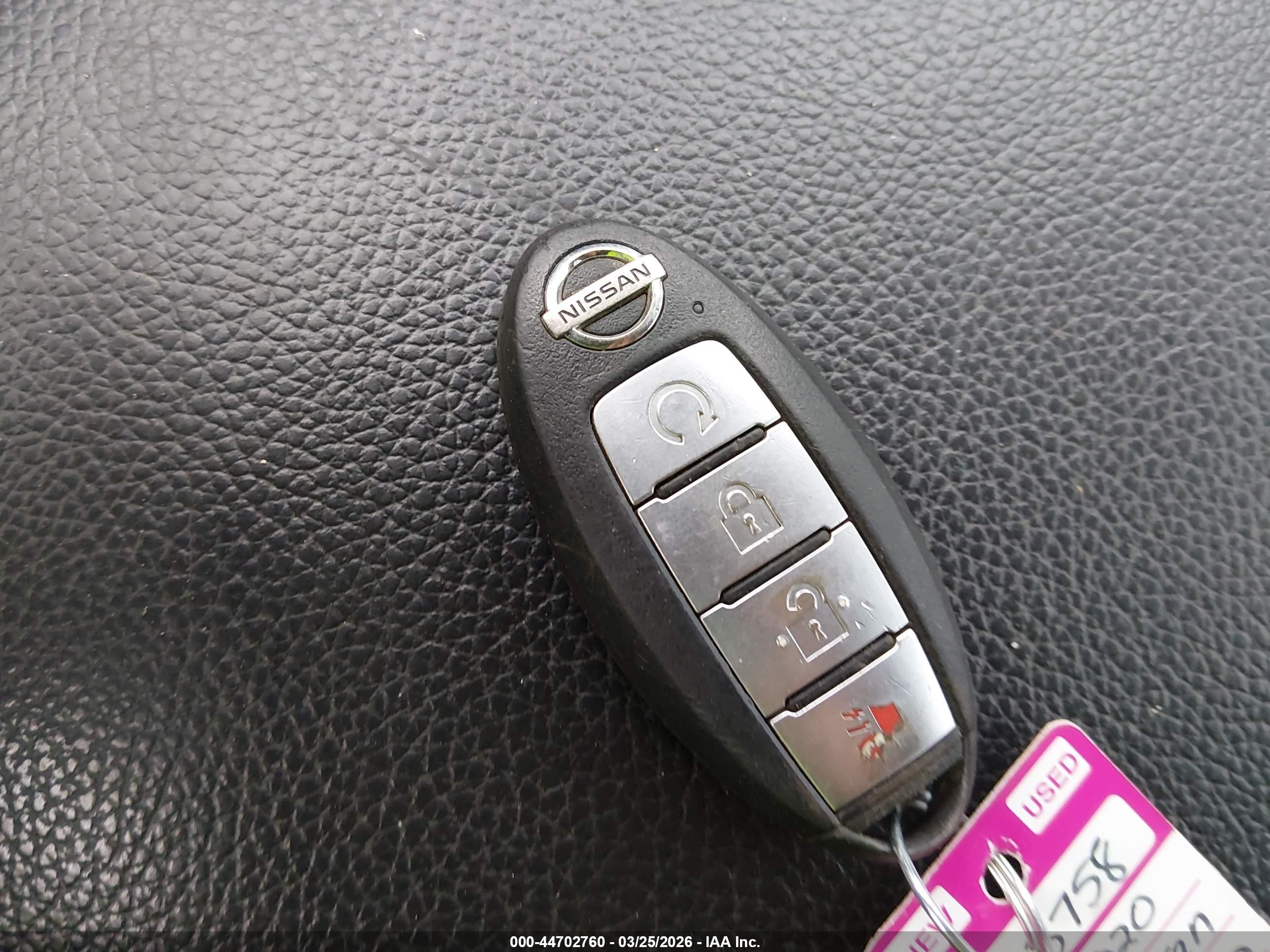 NISSAN TITAN image 11