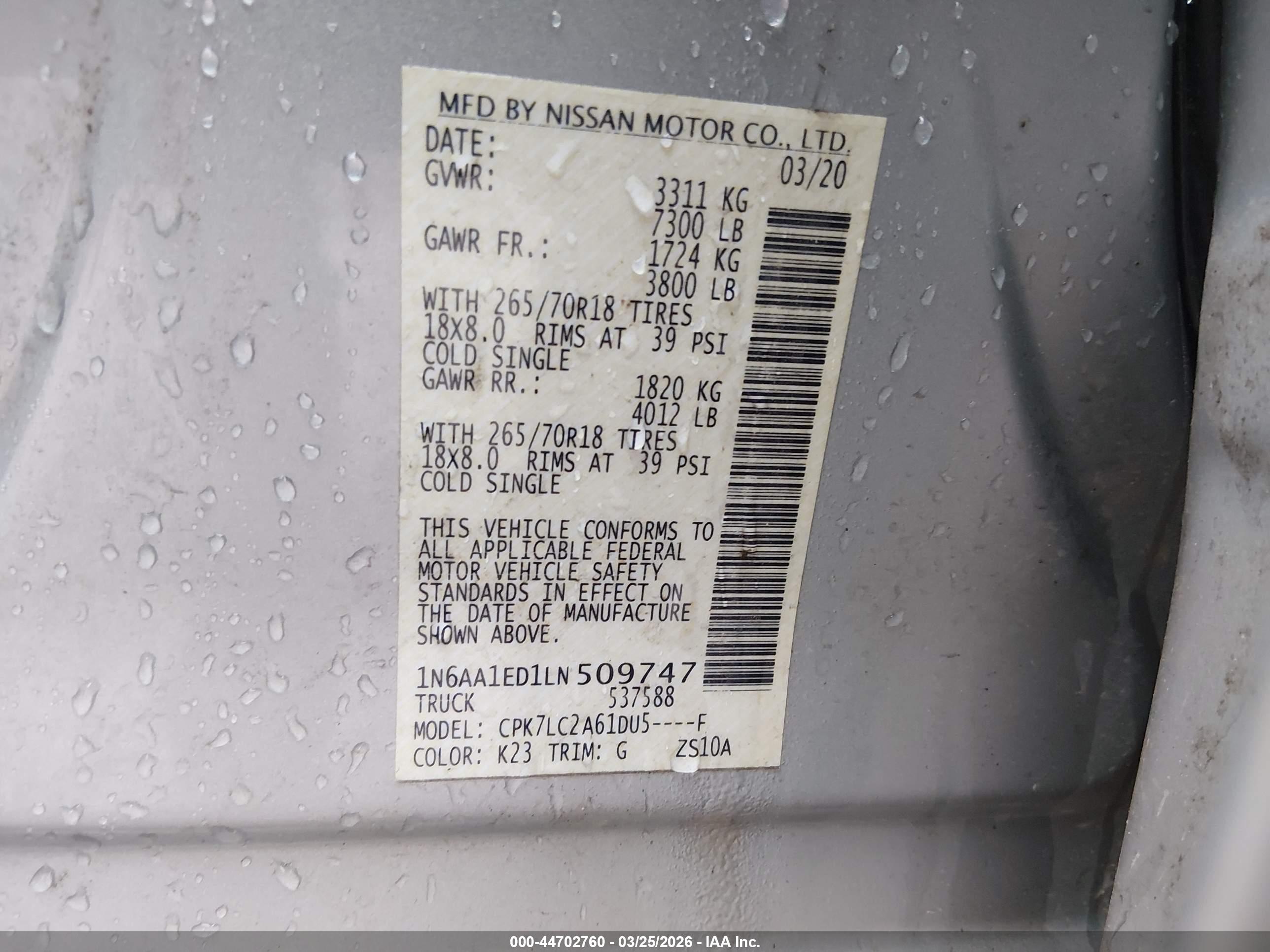 NISSAN TITAN image 9