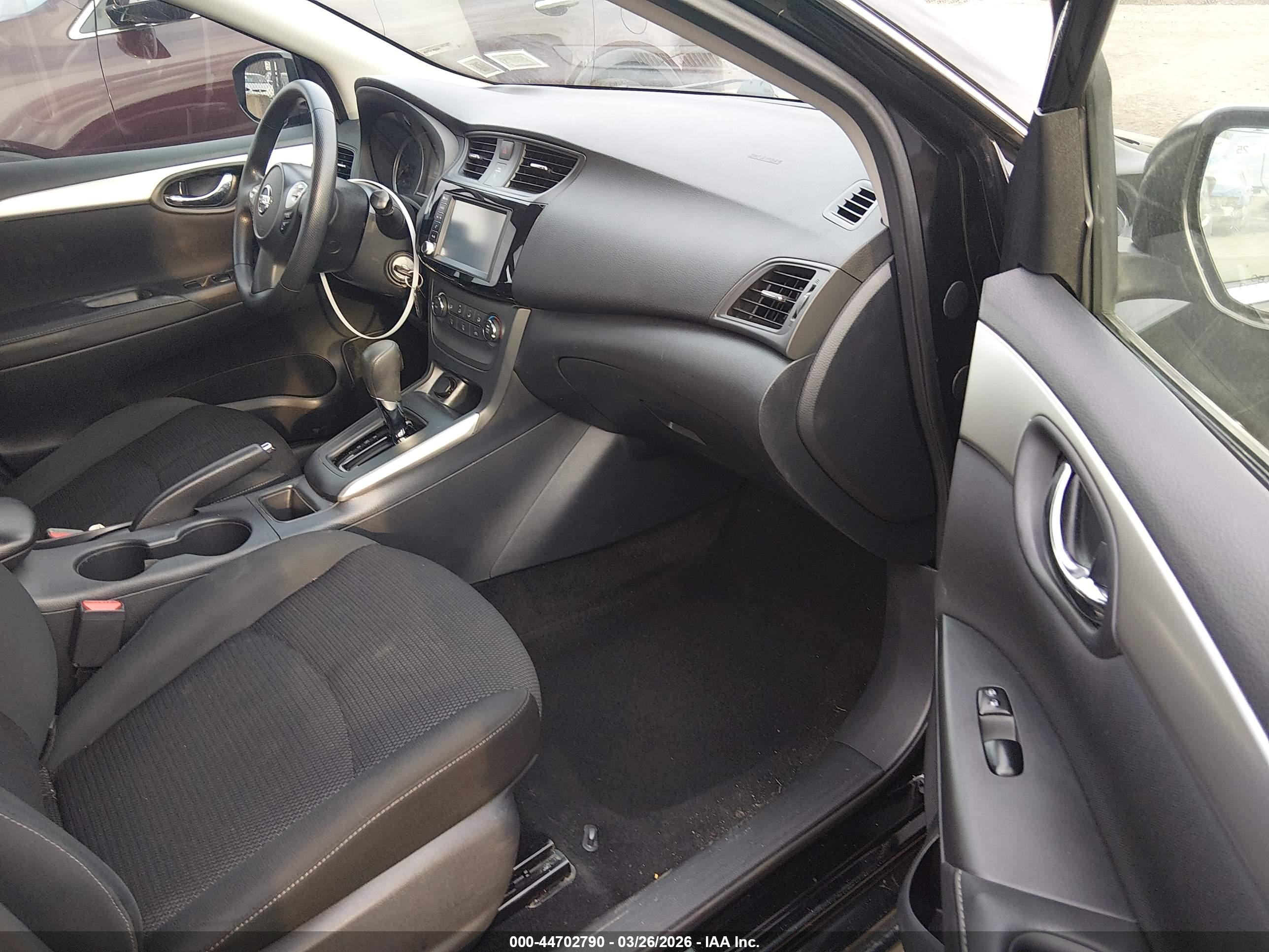 NISSAN SENTRA image 5