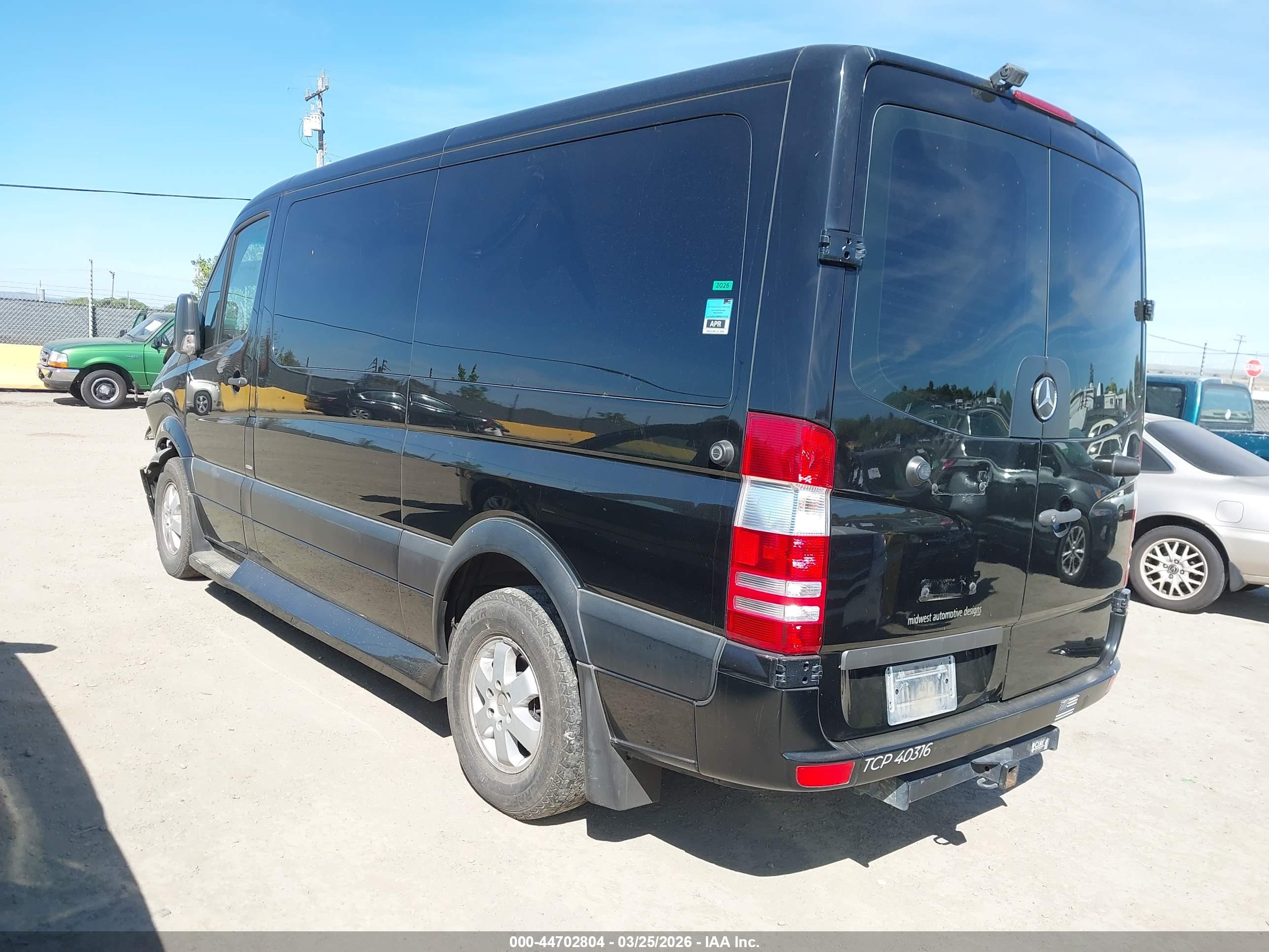 MERCEDES-BENZ SPRINTER image 3