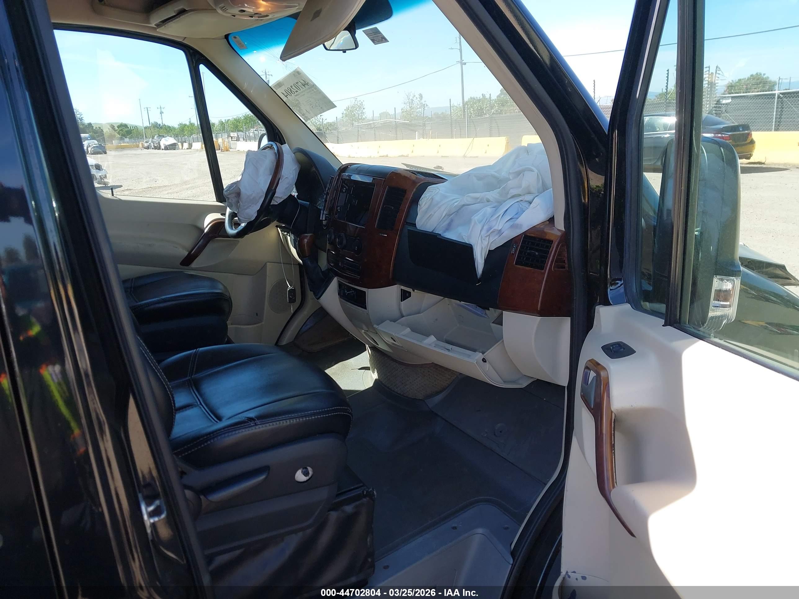 MERCEDES-BENZ SPRINTER image 5