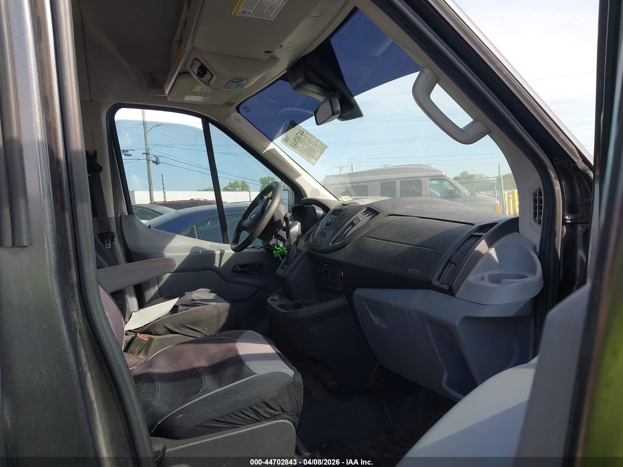 FORD TRANSIT-350 image 5