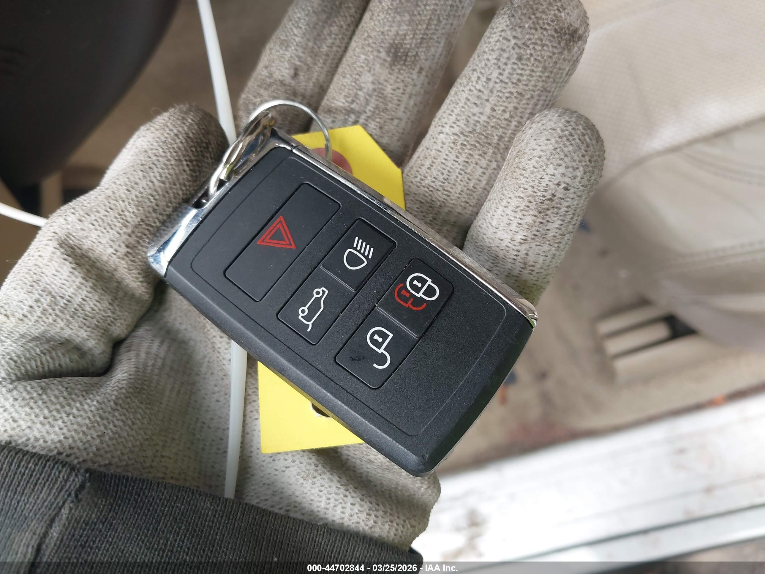 LAND ROVER image 11