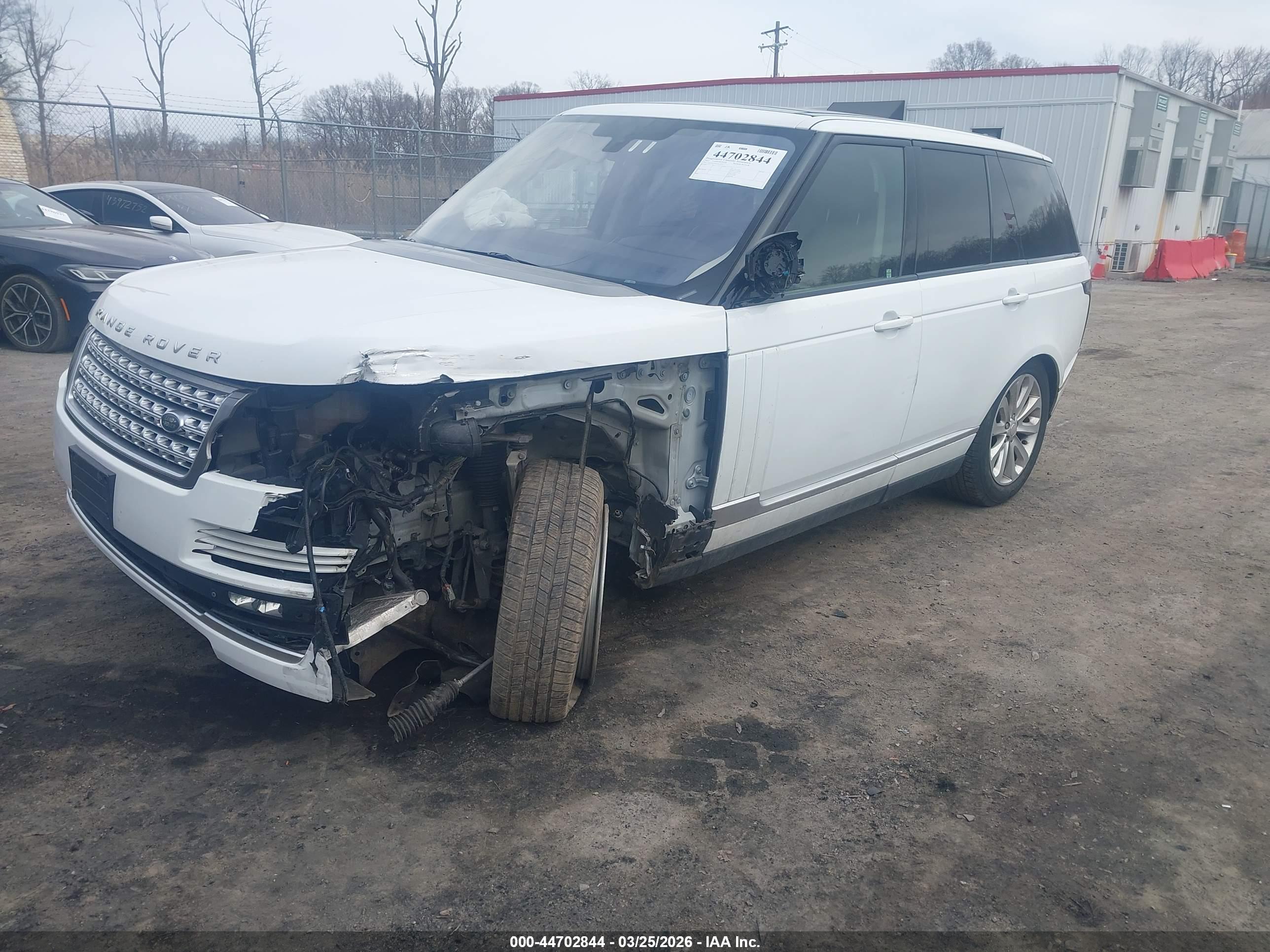 LAND ROVER image 2