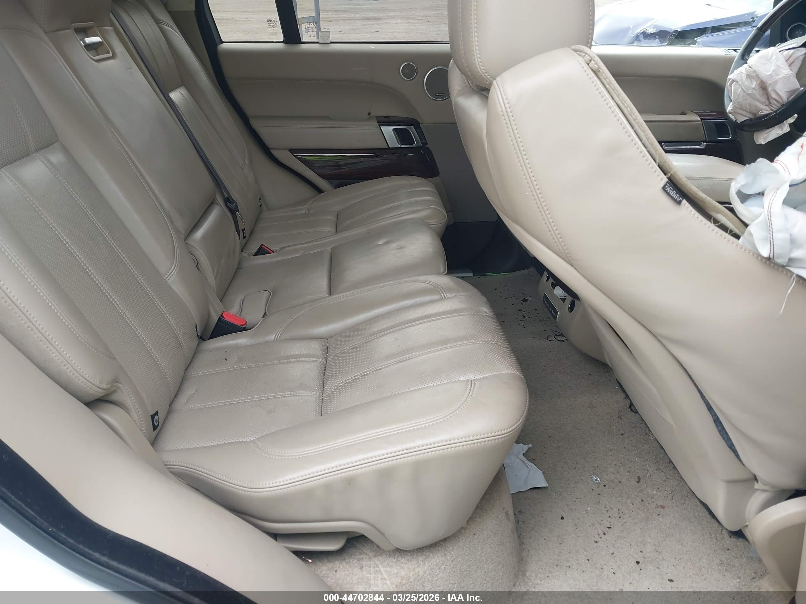 LAND ROVER image 8