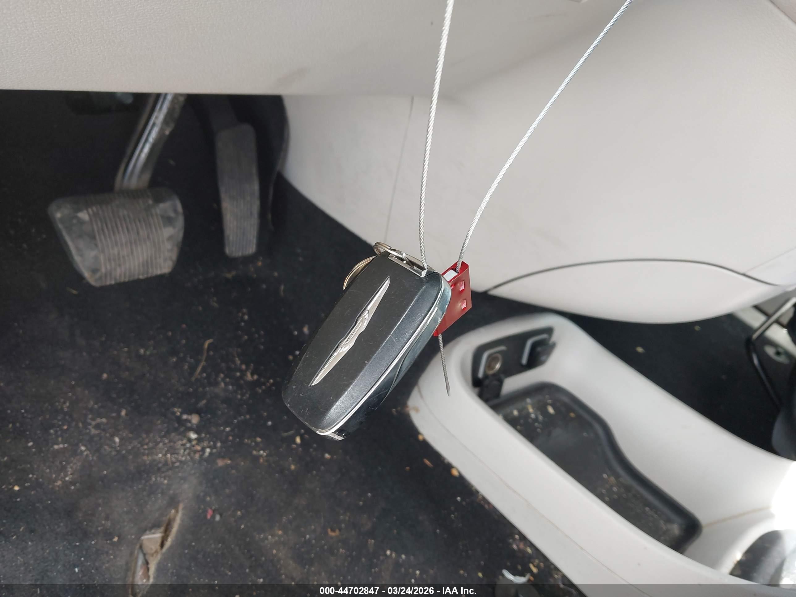 CHRYSLER PACIFICA image 11