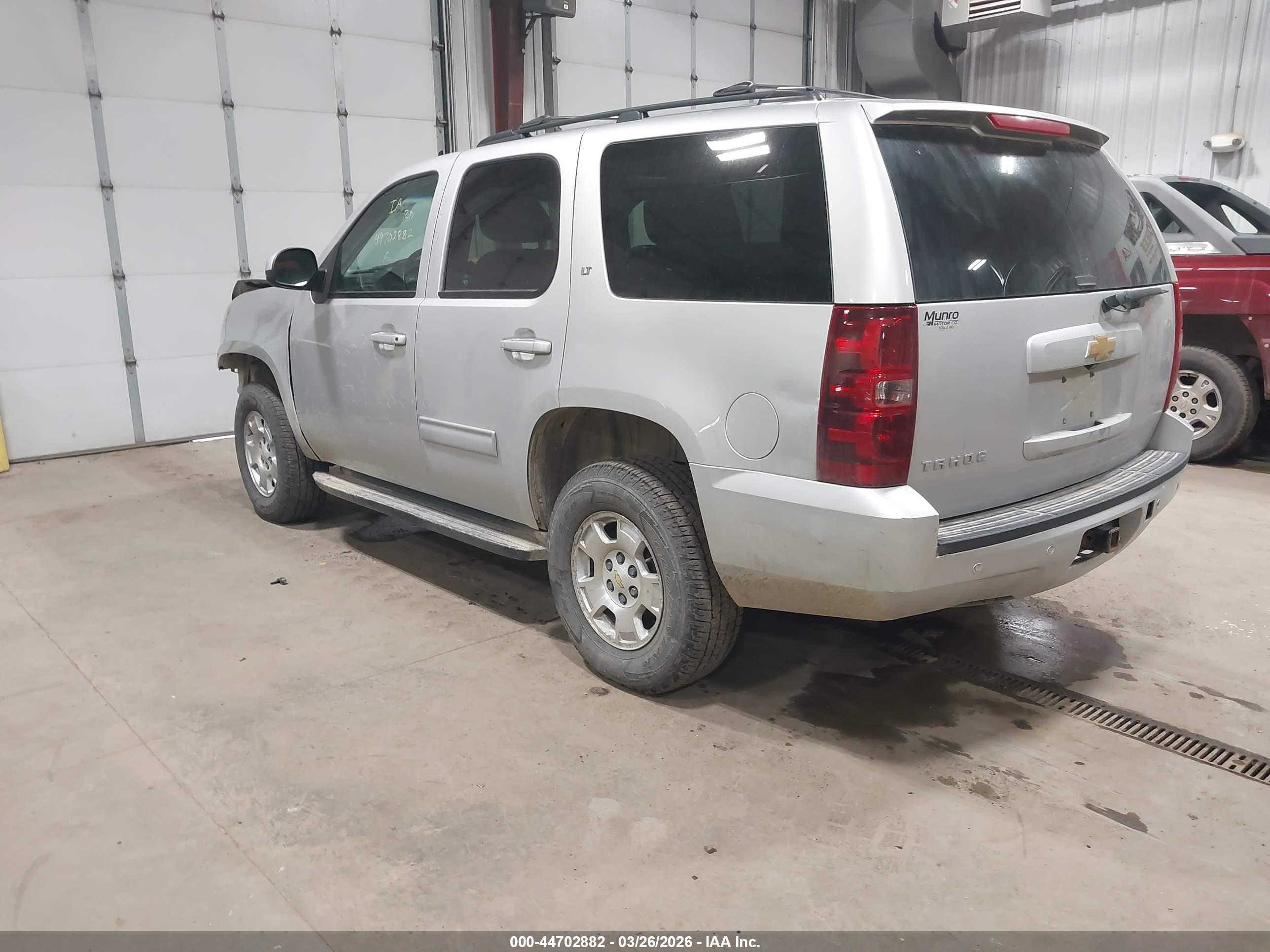 CHEVROLET TAHOE image 3