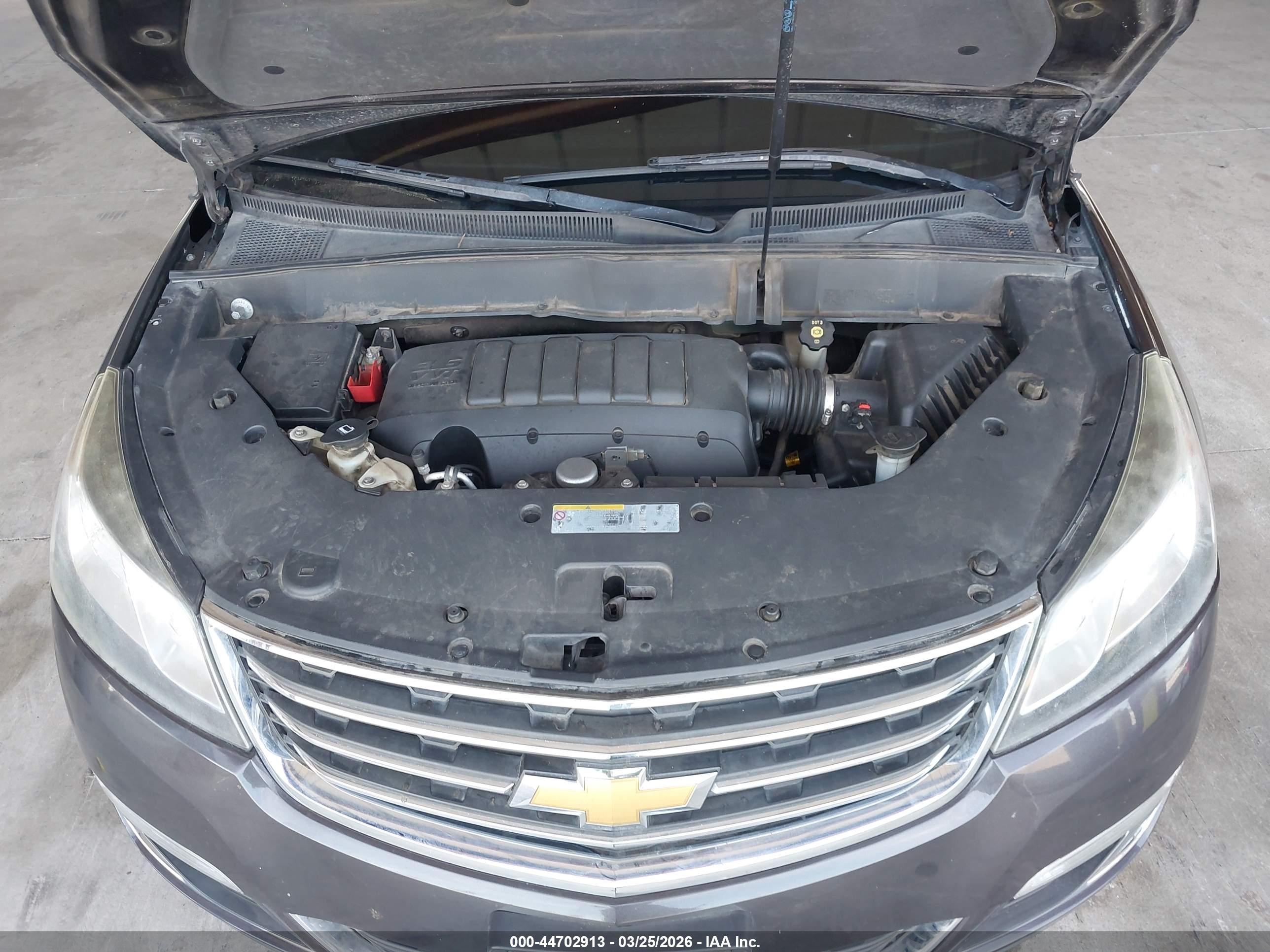 CHEVROLET TRAVERSE image 10