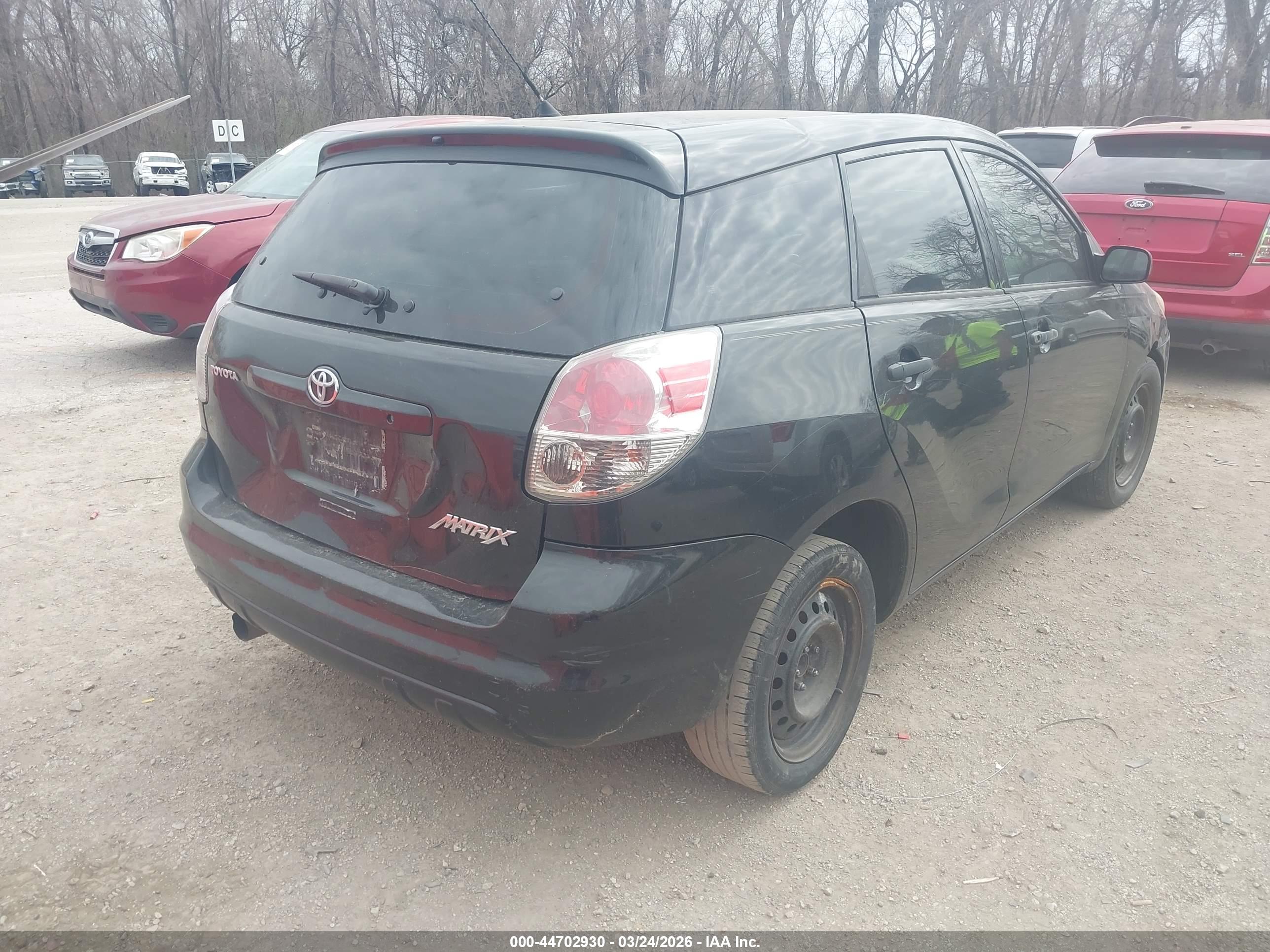 TOYOTA MATRIX image 4