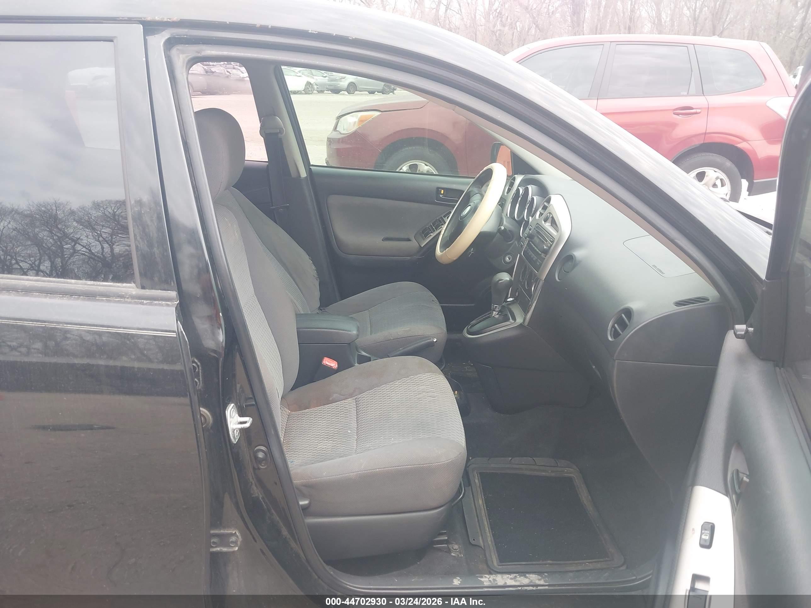 TOYOTA MATRIX image 5