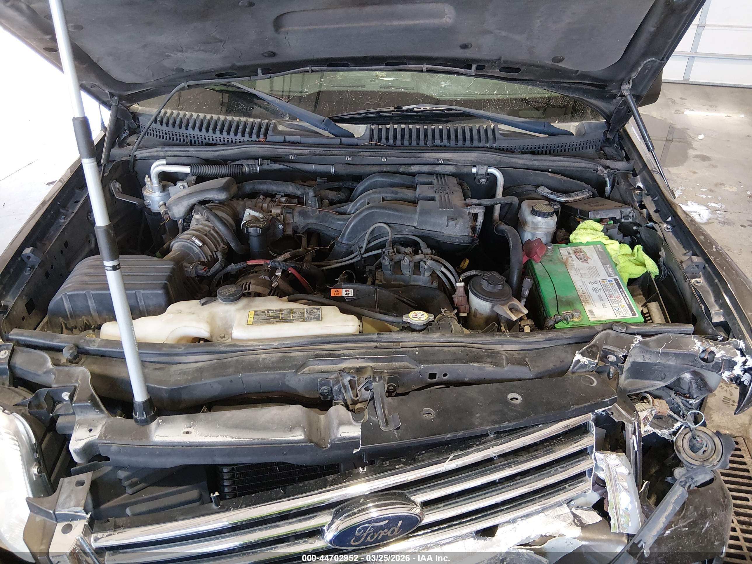 FORD EXPLORER image 10