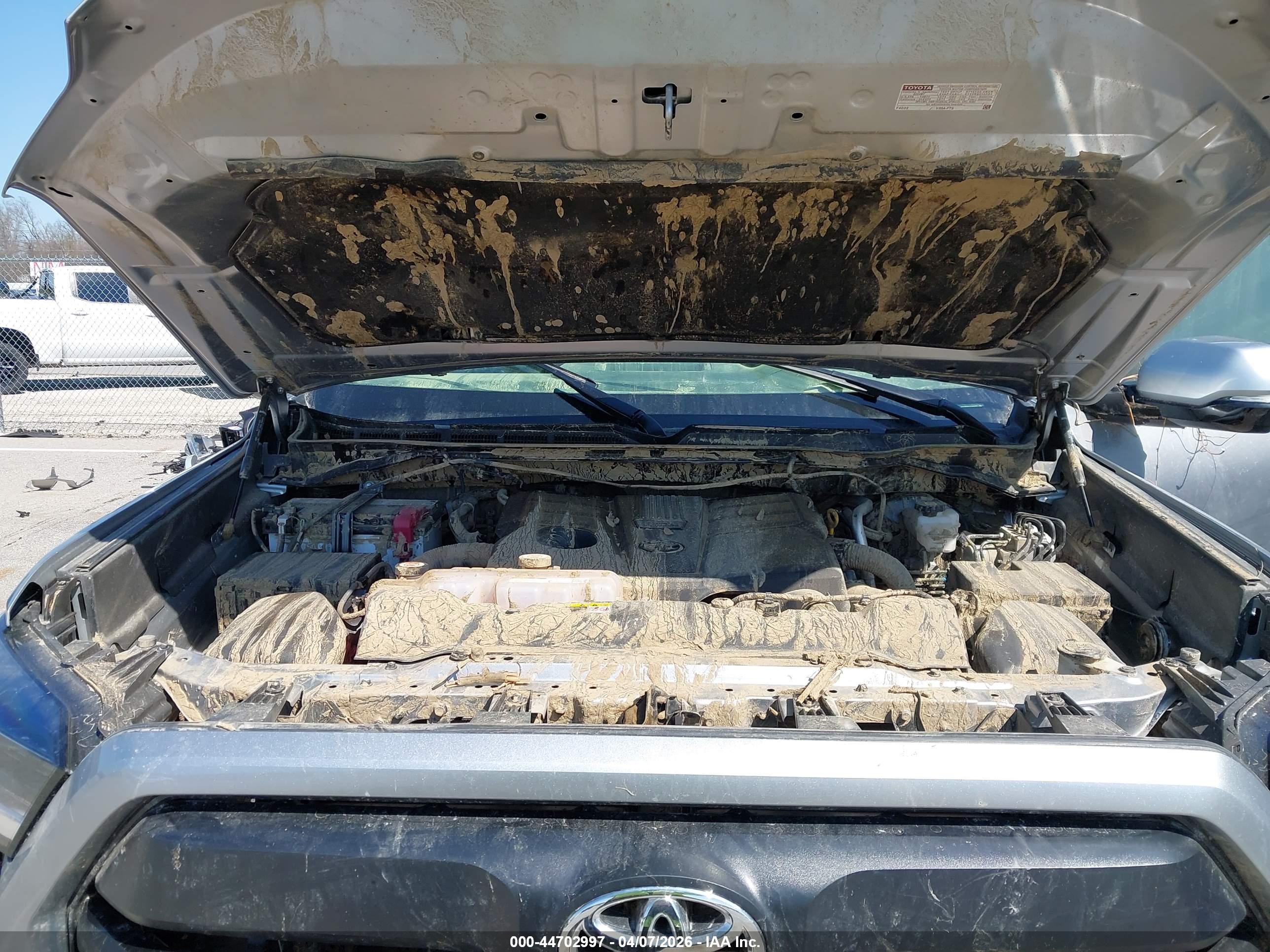TOYOTA TUNDRA image 10