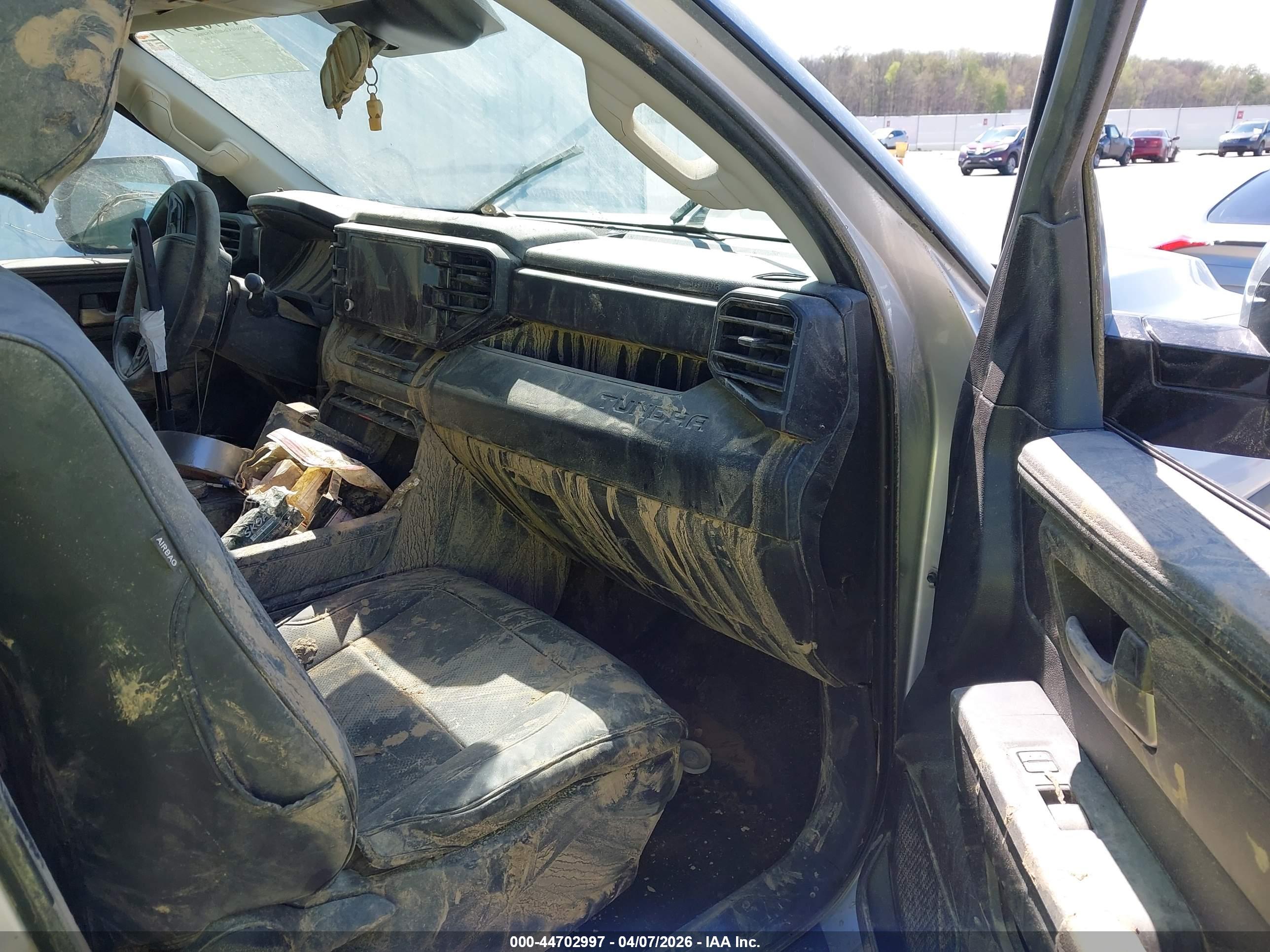 TOYOTA TUNDRA image 5