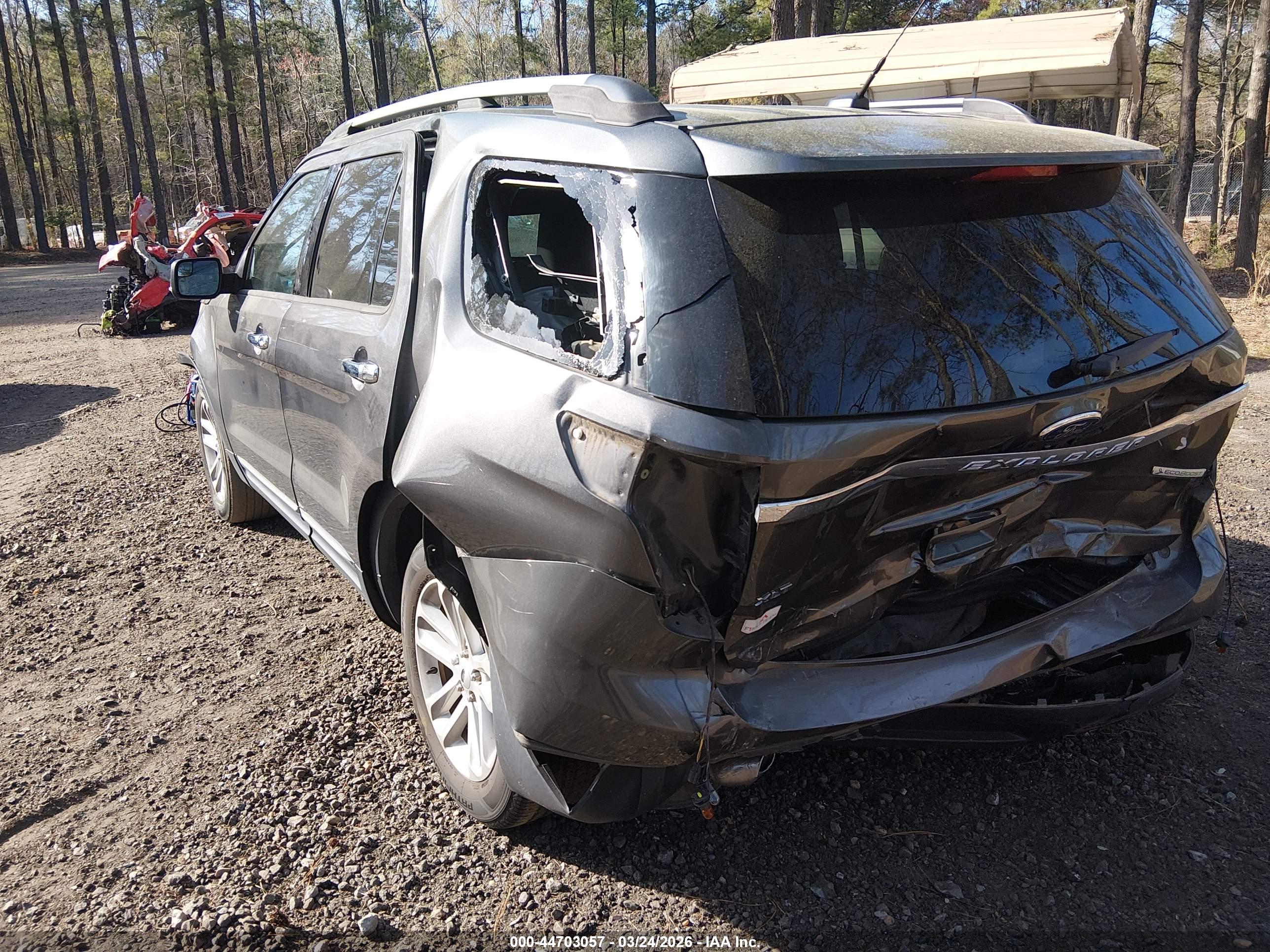FORD EXPLORER image 6
