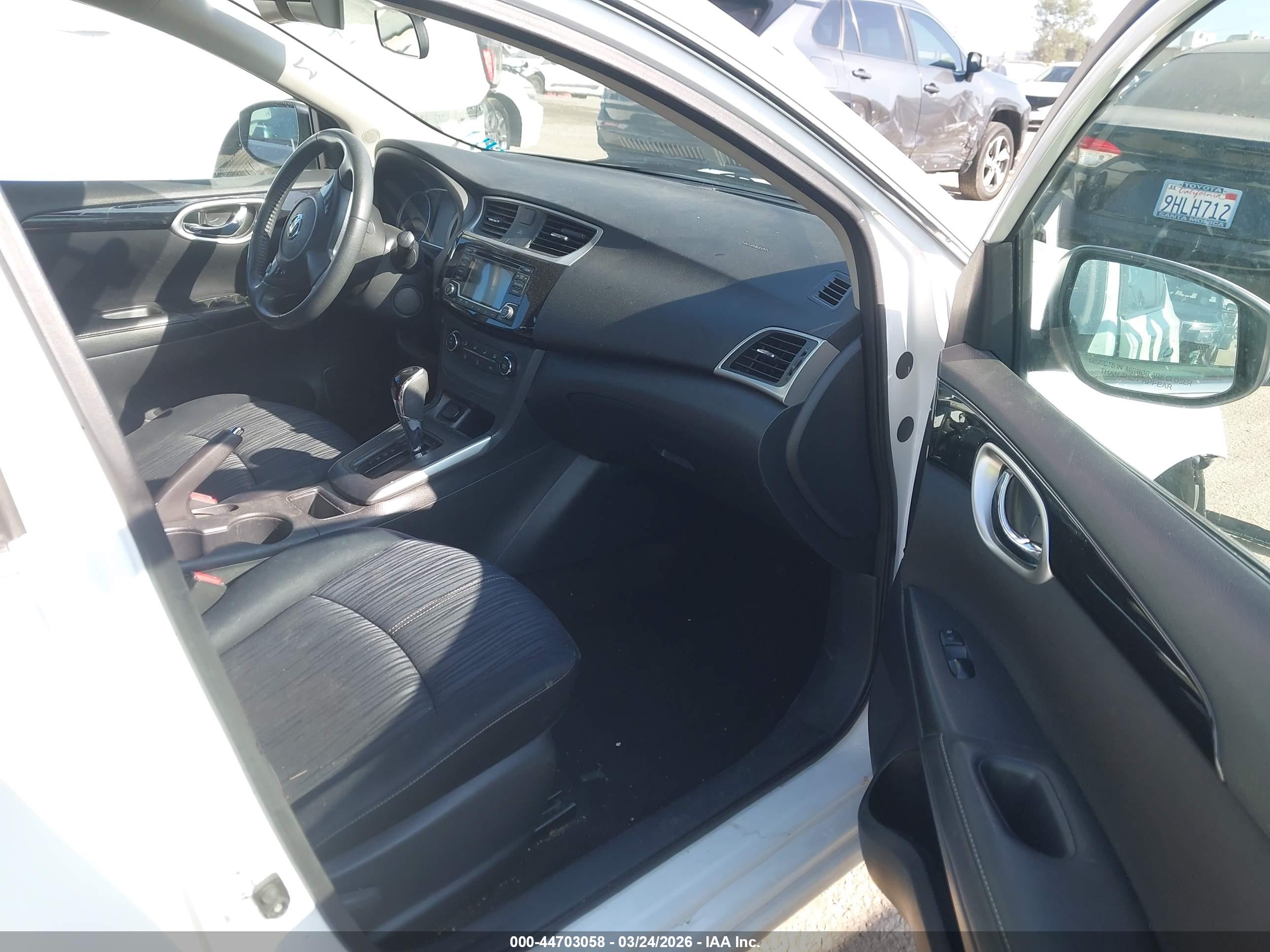 NISSAN SENTRA image 5