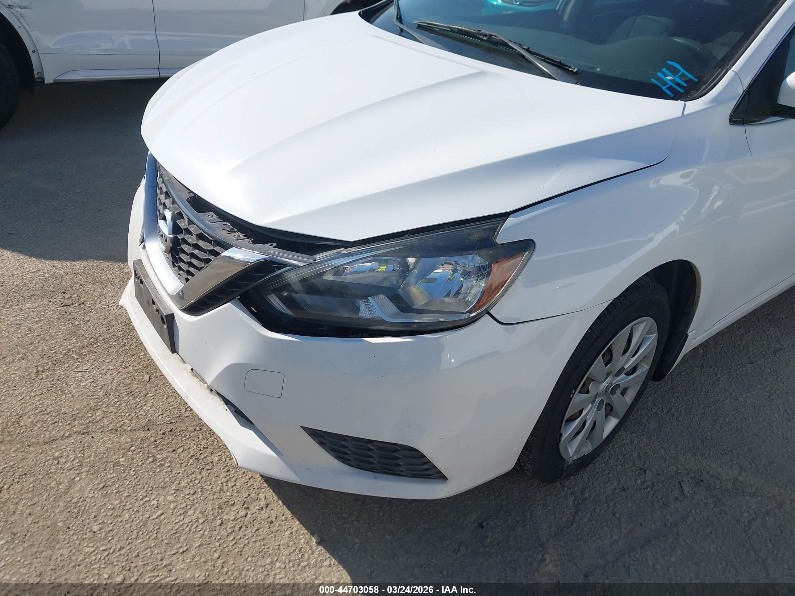 NISSAN SENTRA image 6