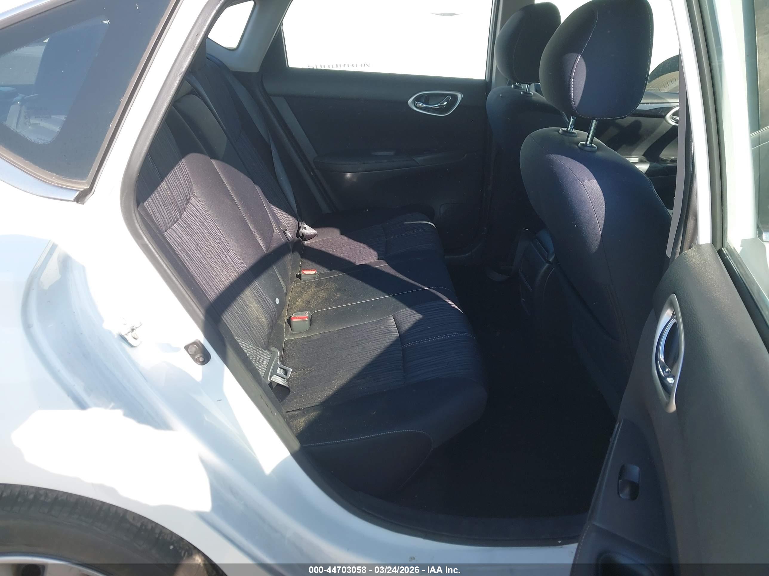 NISSAN SENTRA image 8