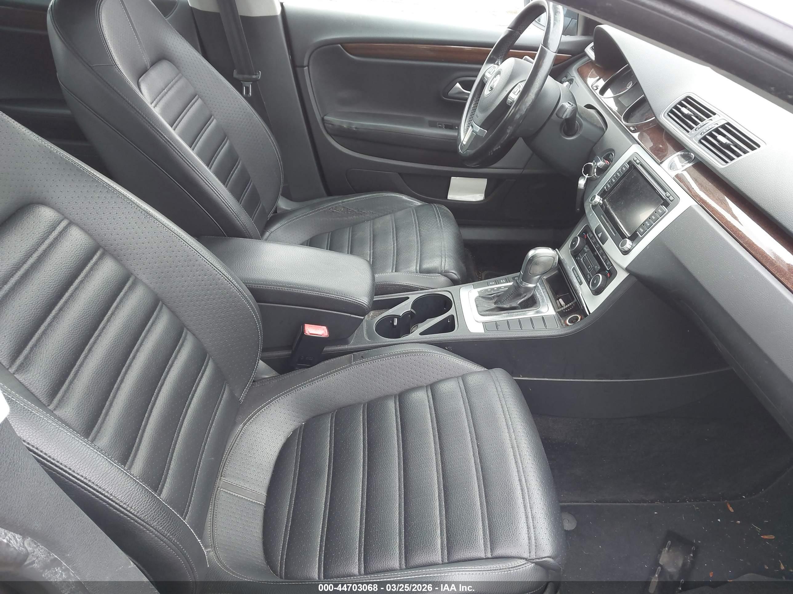 VOLKSWAGEN CC image 5