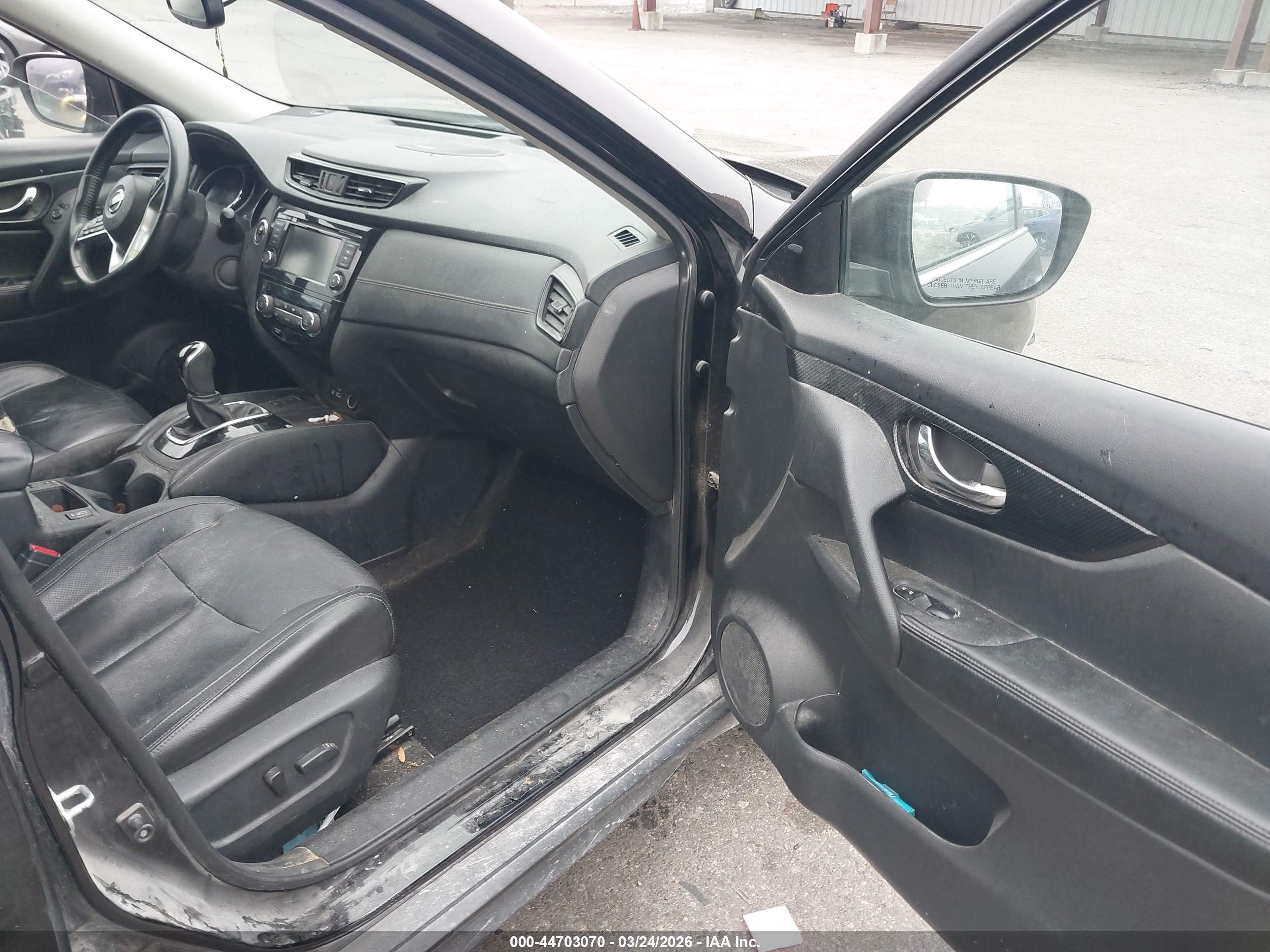 NISSAN ROGUE image 5