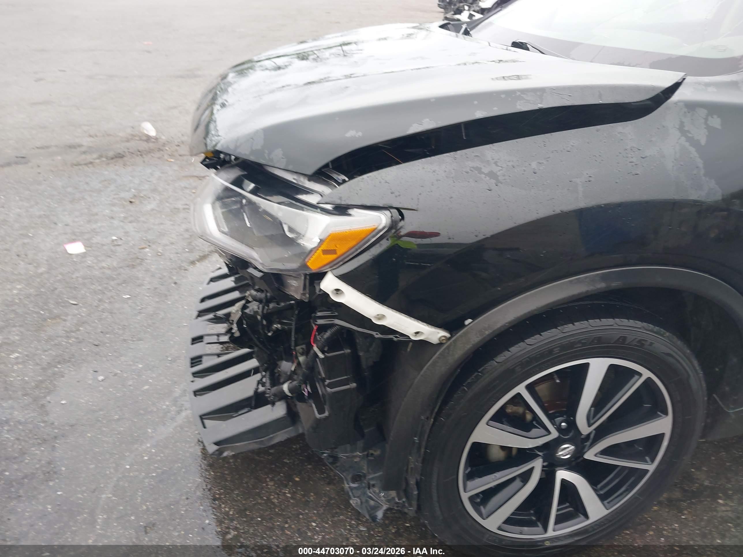 NISSAN ROGUE image 6