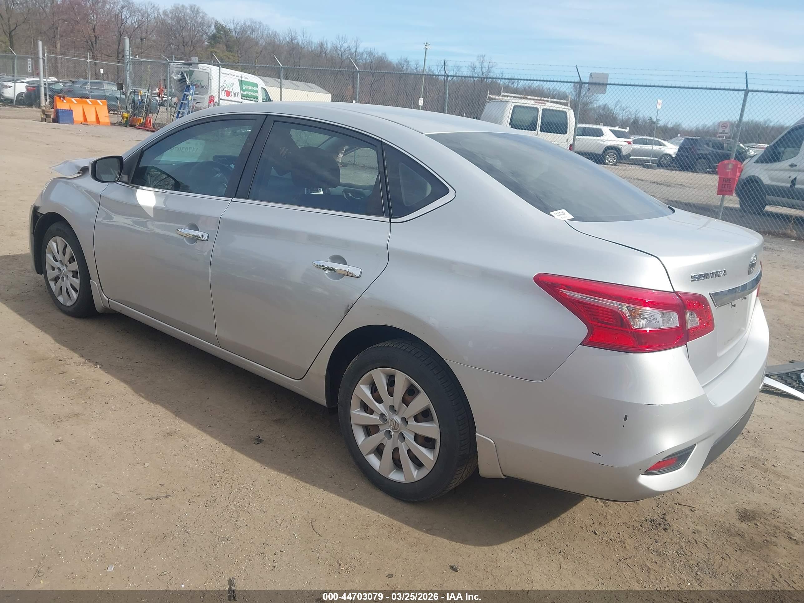 NISSAN SENTRA image 3