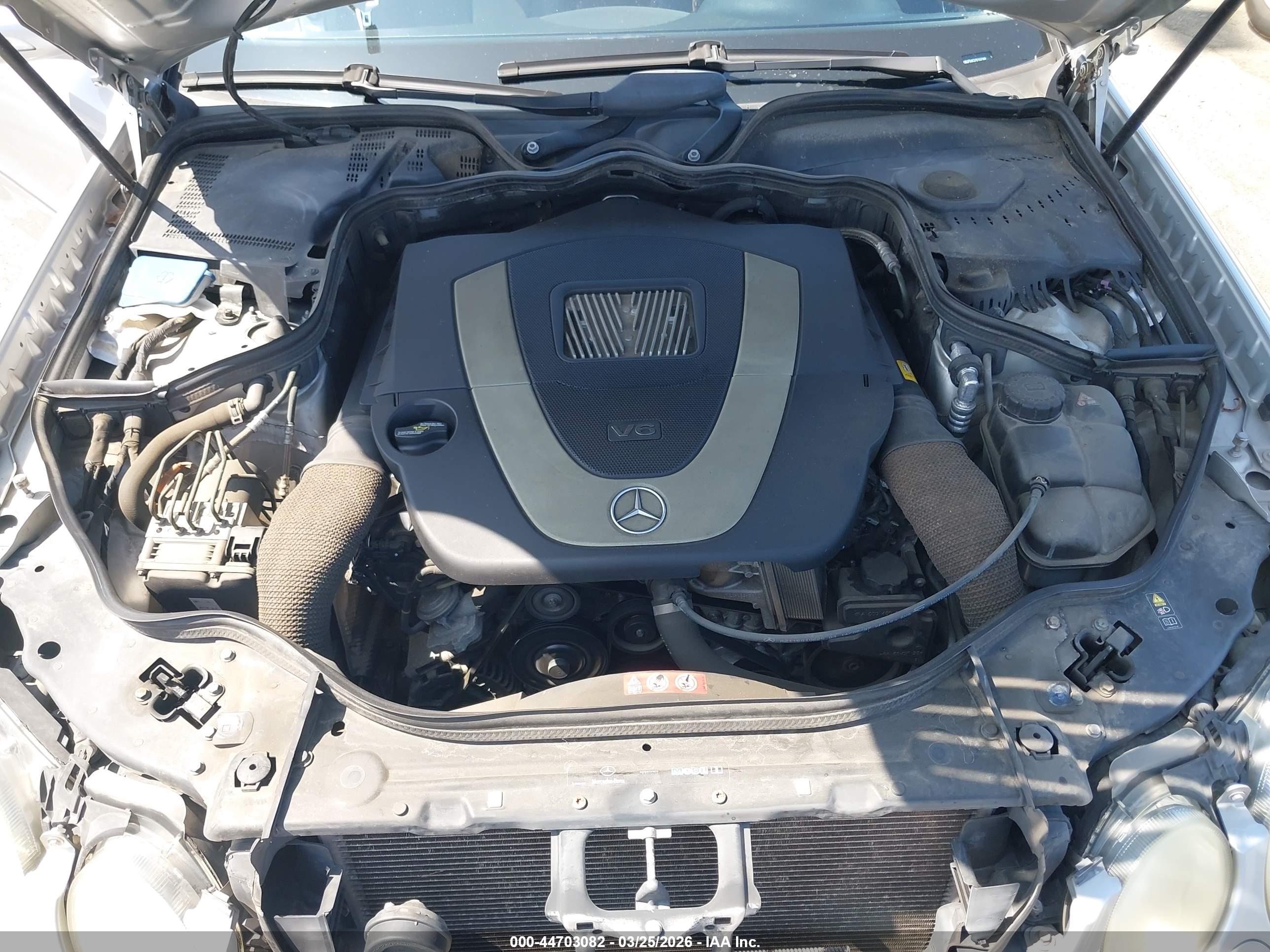 MERCEDES-BENZ E image 10