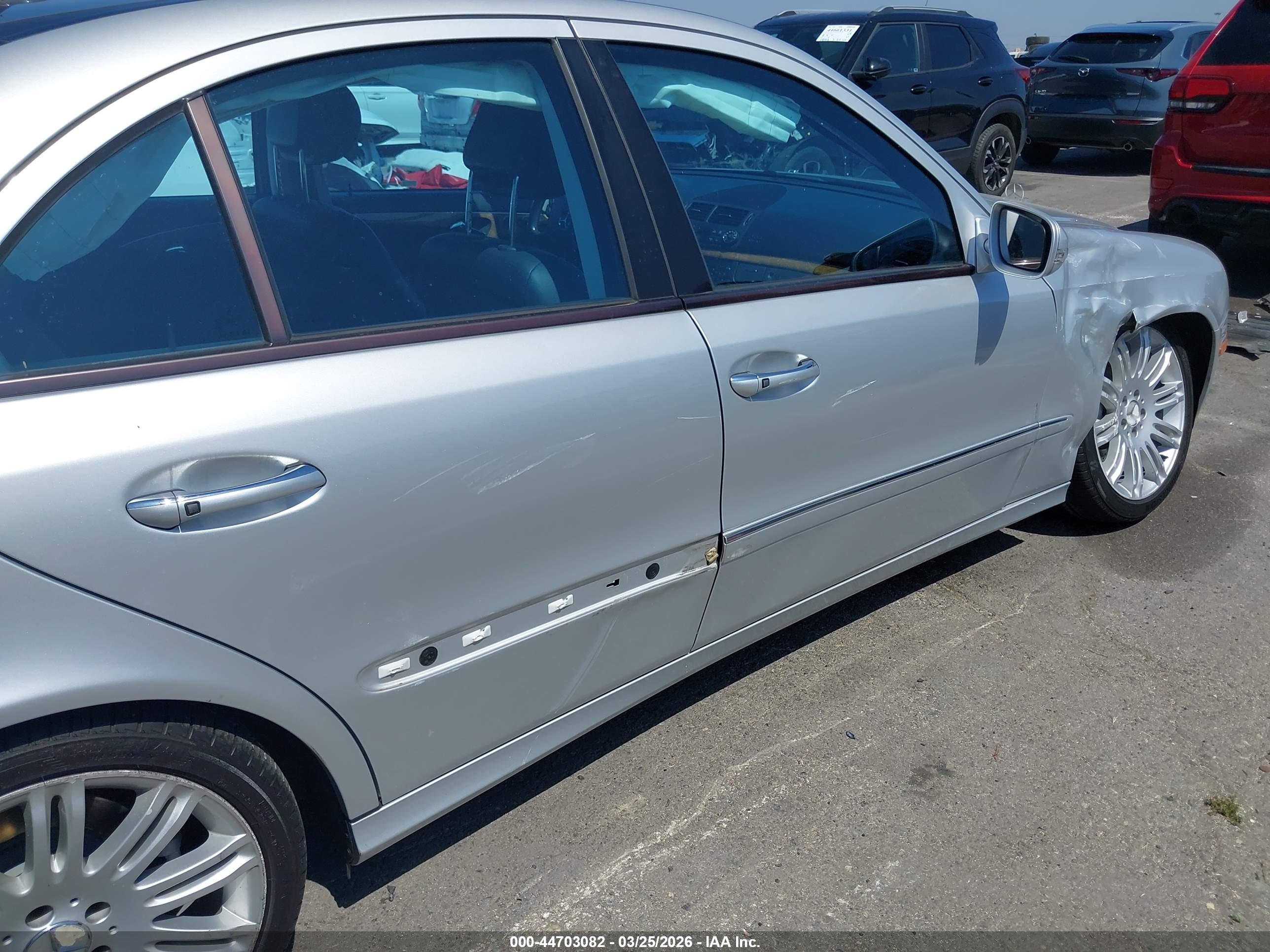 MERCEDES-BENZ E image 6