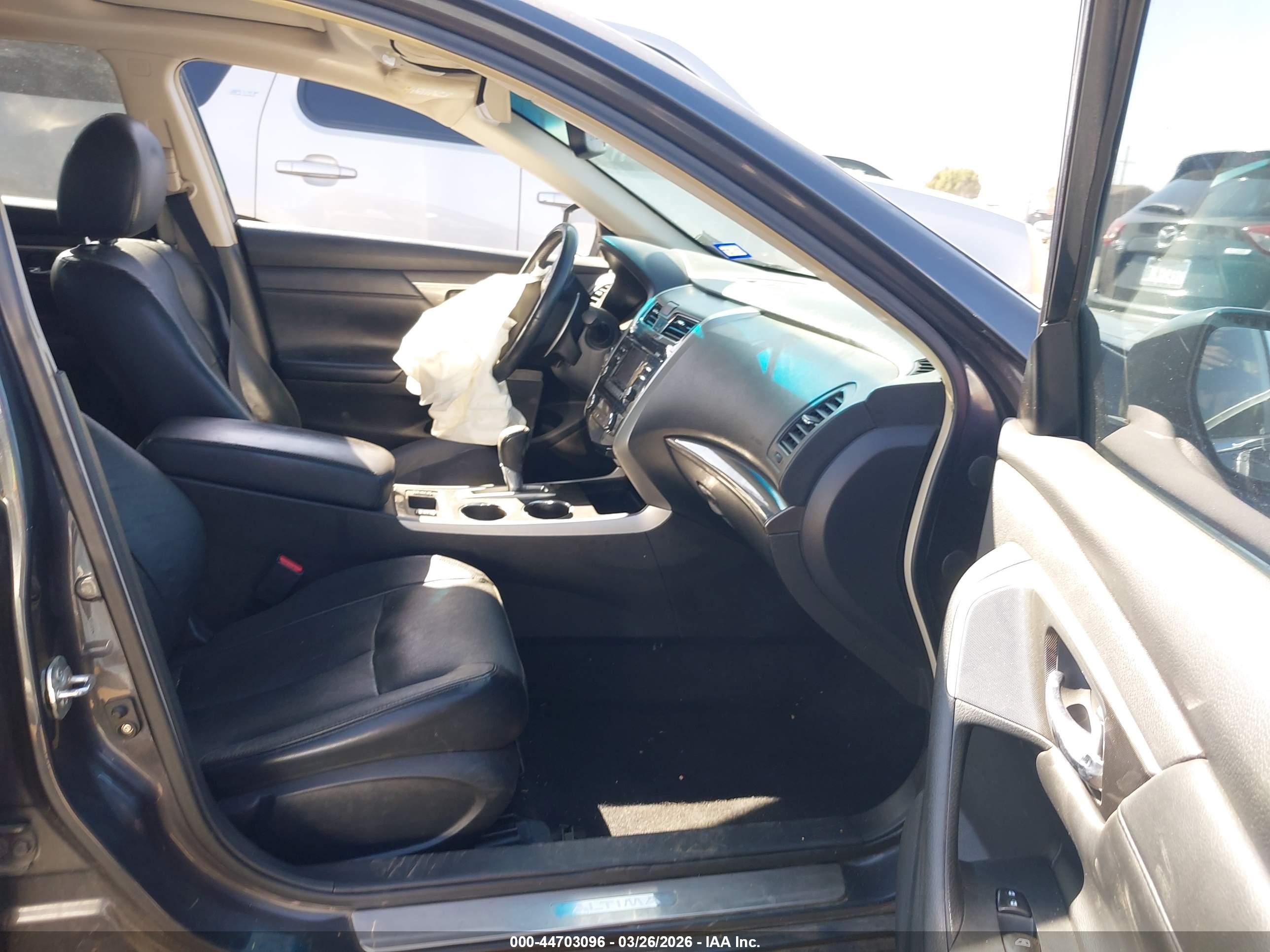 NISSAN ALTIMA image 5