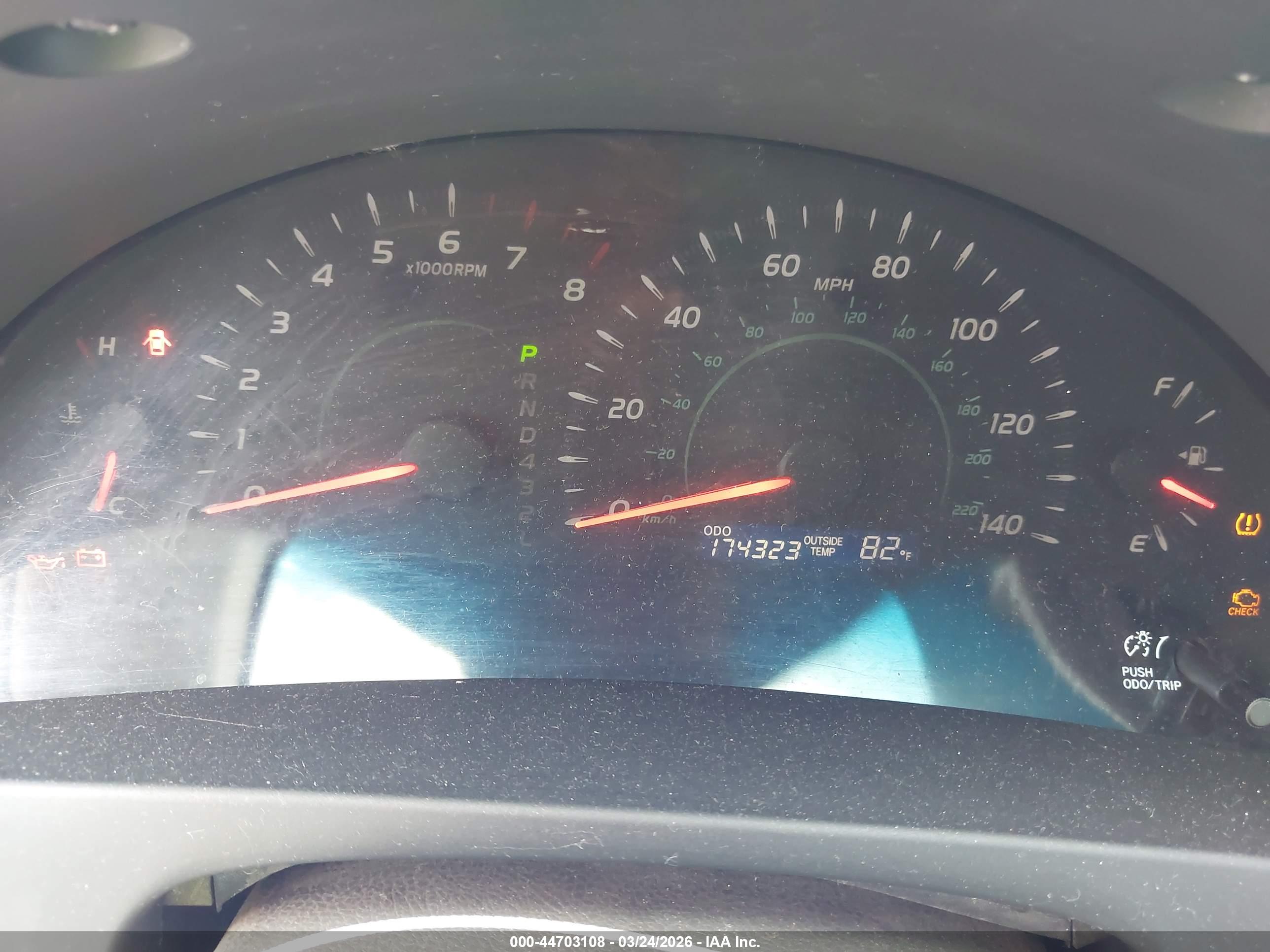 TOYOTA CAMRY image 7