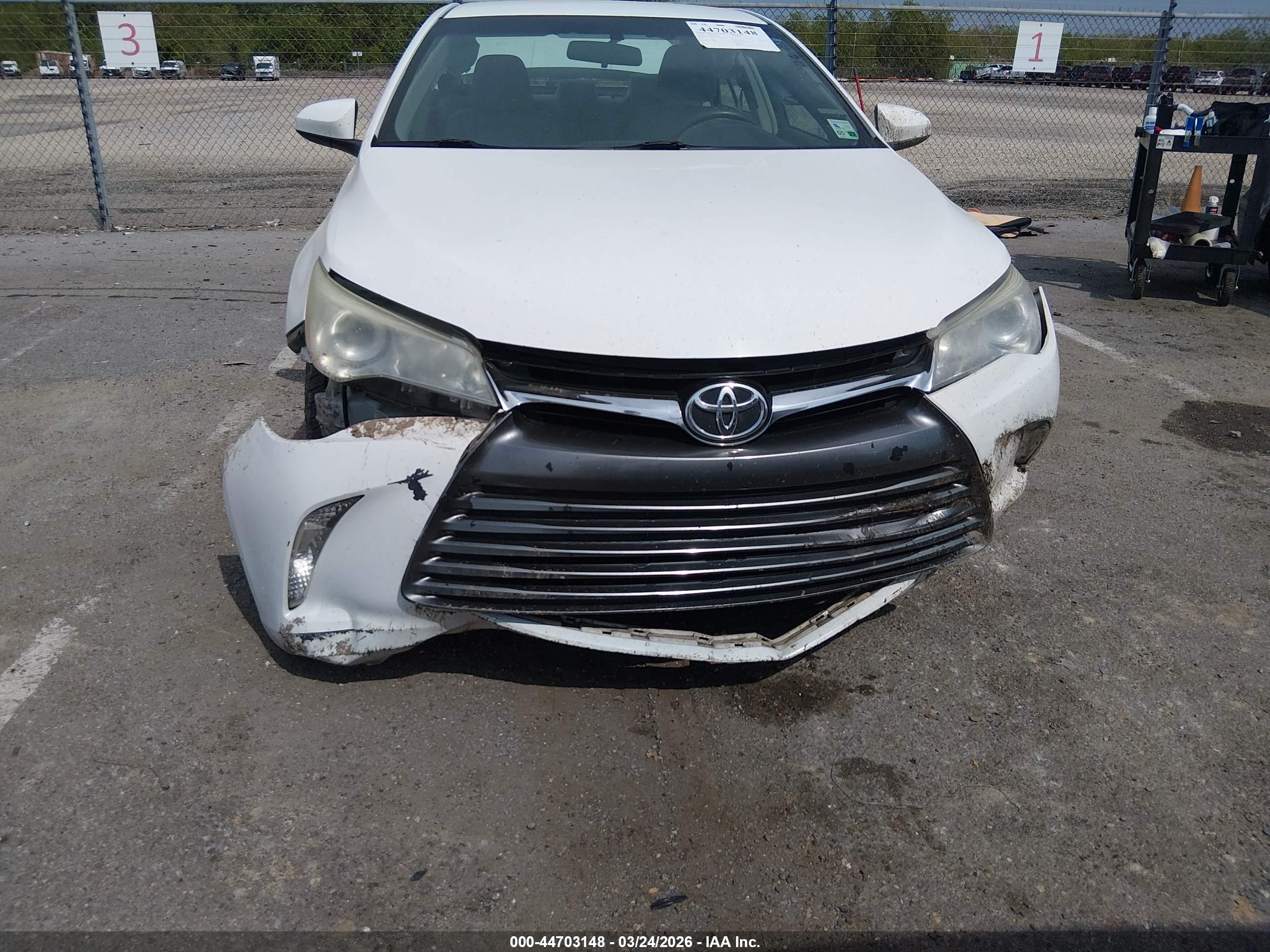 TOYOTA CAMRY image 6