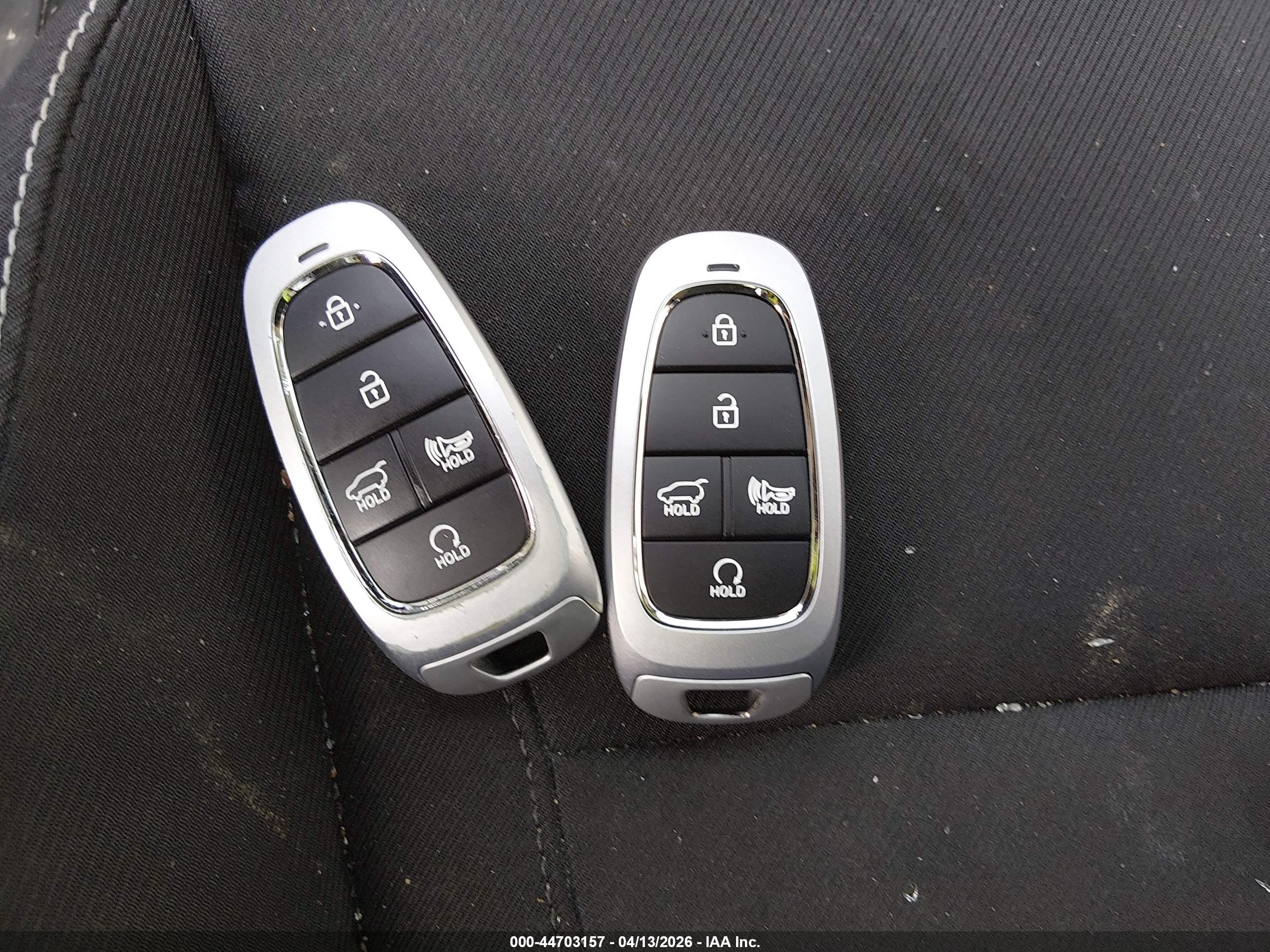 HYUNDAI TUCSON image 11