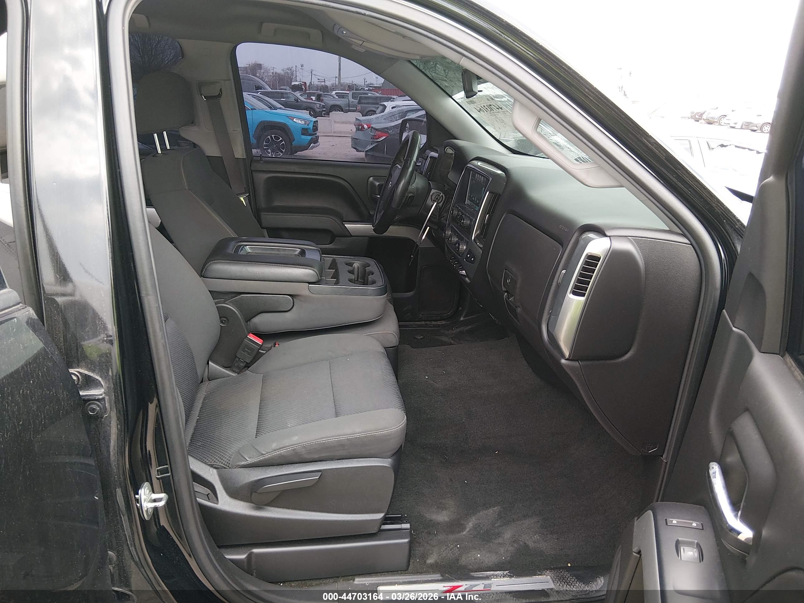 CHEVROLET SILVERADO image 5