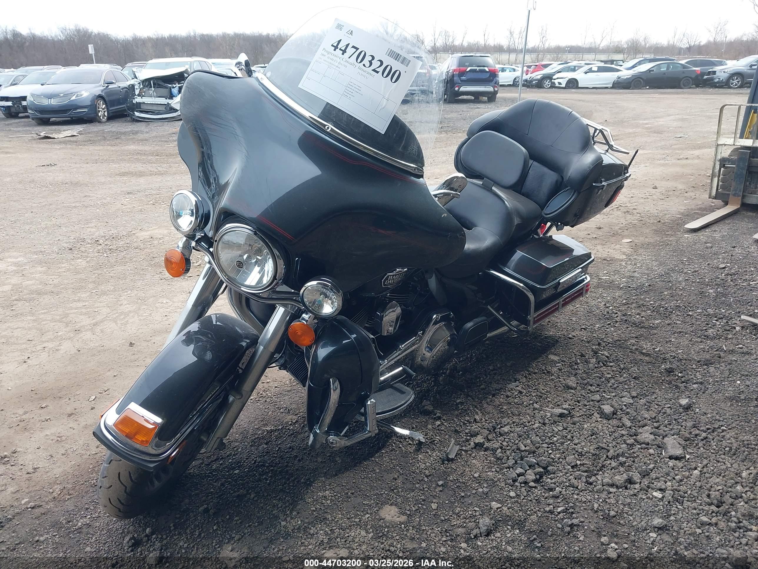 HARLEY-DAVIDSON FLHTCU image 2
