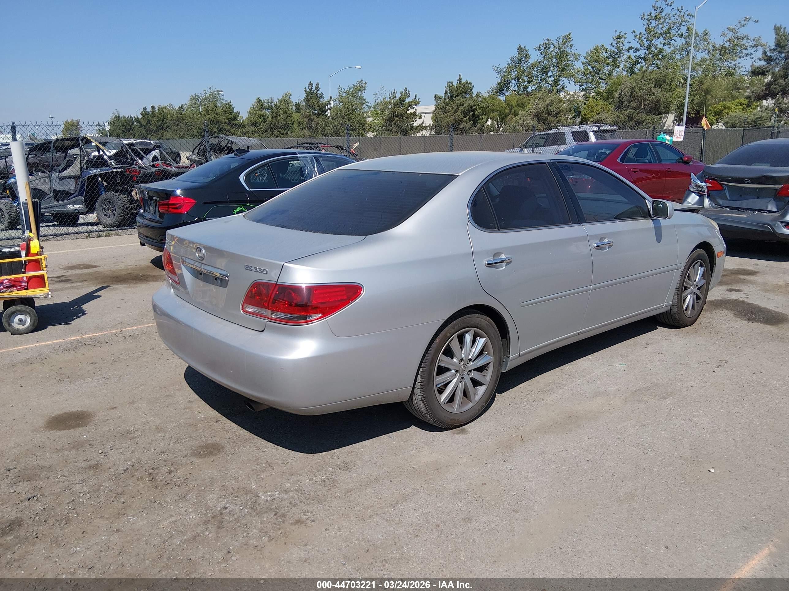 LEXUS ES image 4