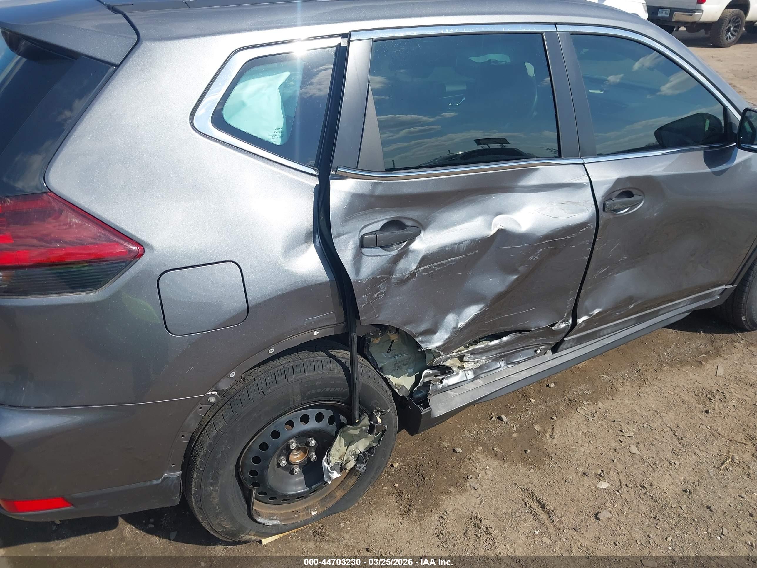 NISSAN ROGUE image 6