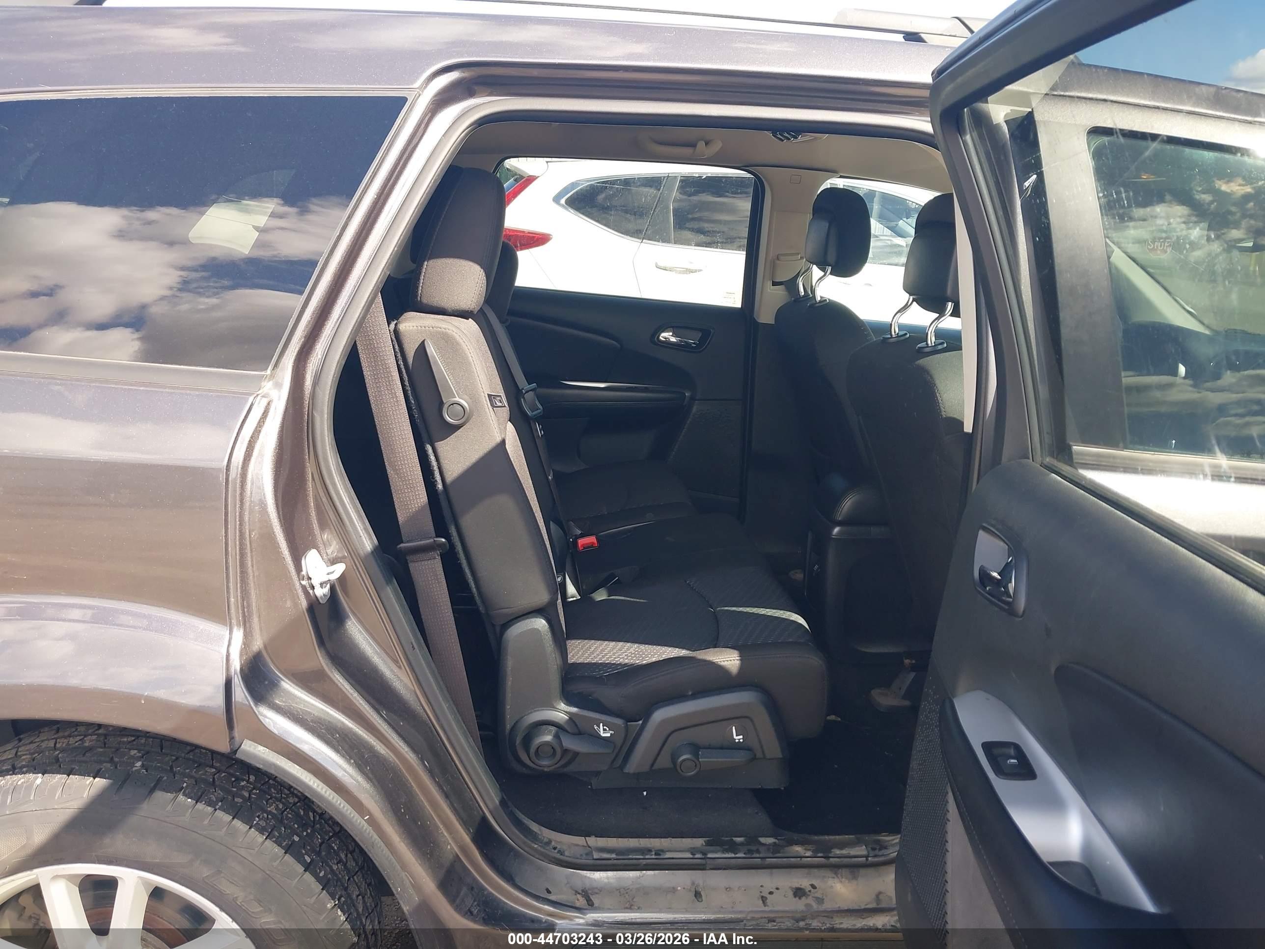 DODGE JOURNEY image 8