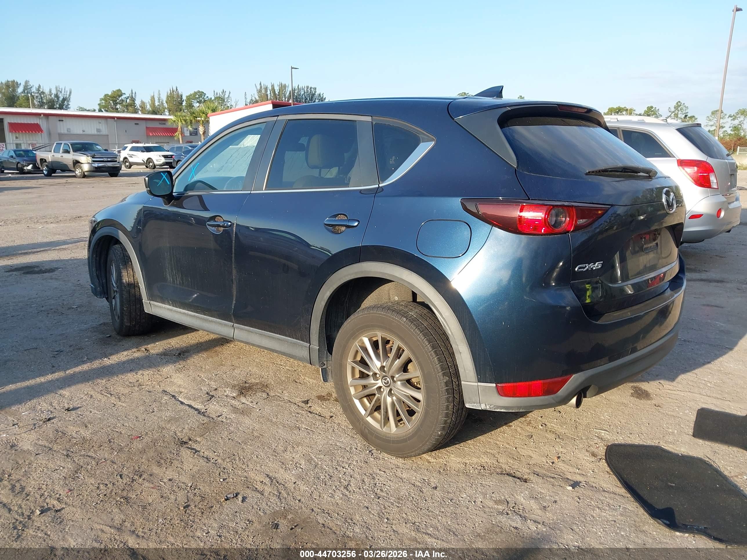 MAZDA CX-5 image 3