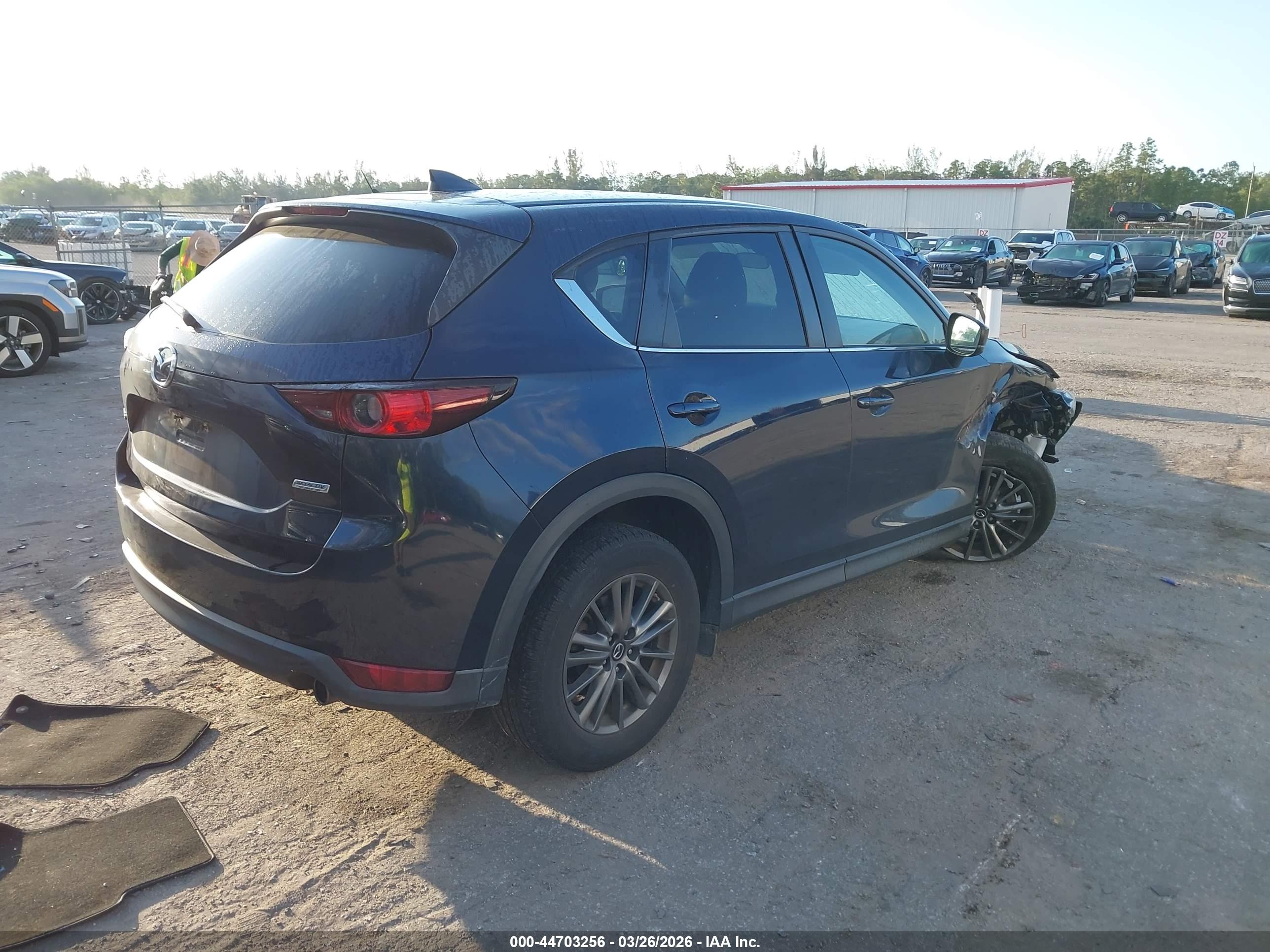 MAZDA CX-5 image 4