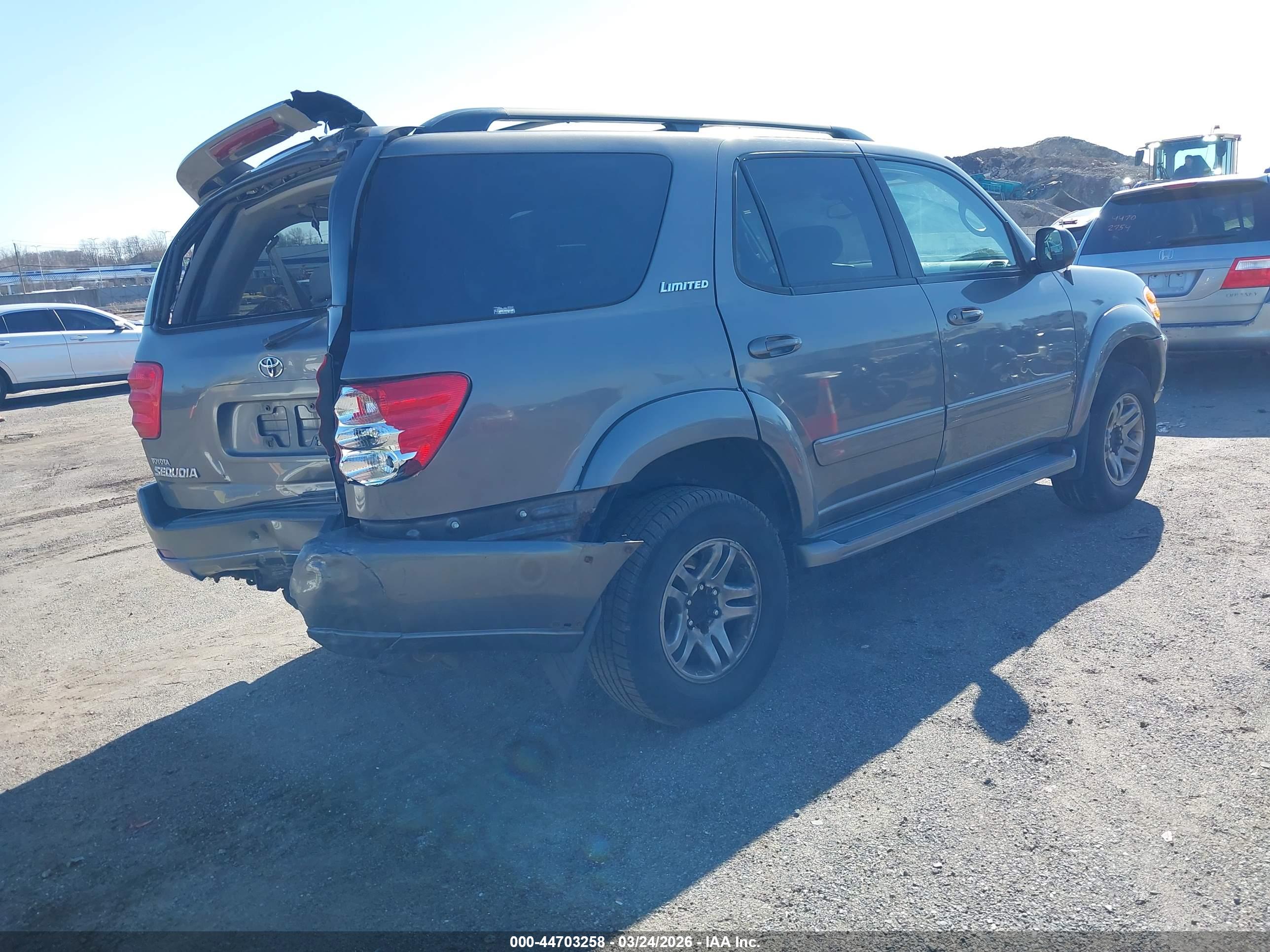 TOYOTA SEQUOIA image 4