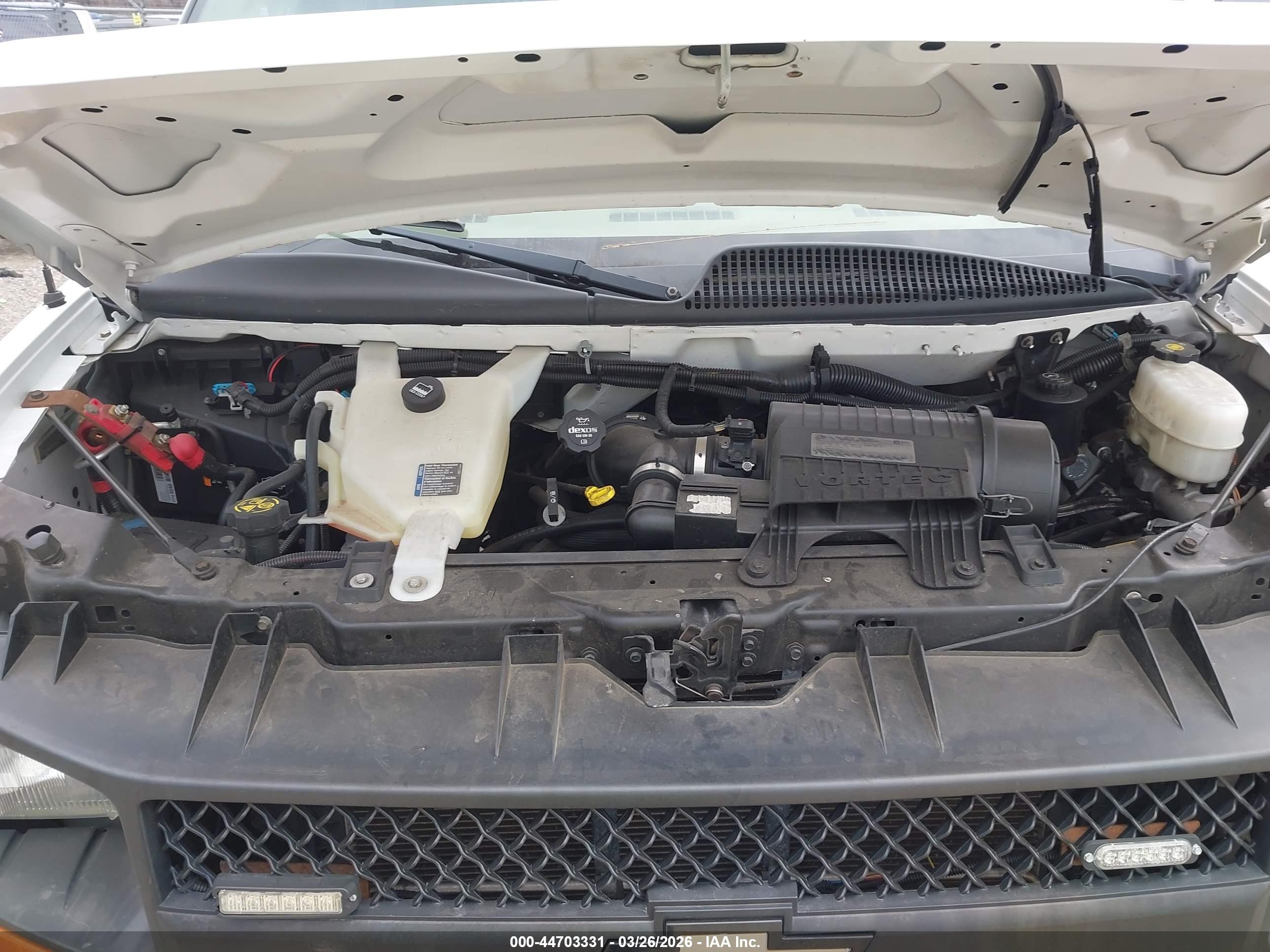 CHEVROLET EXPRESS image 10