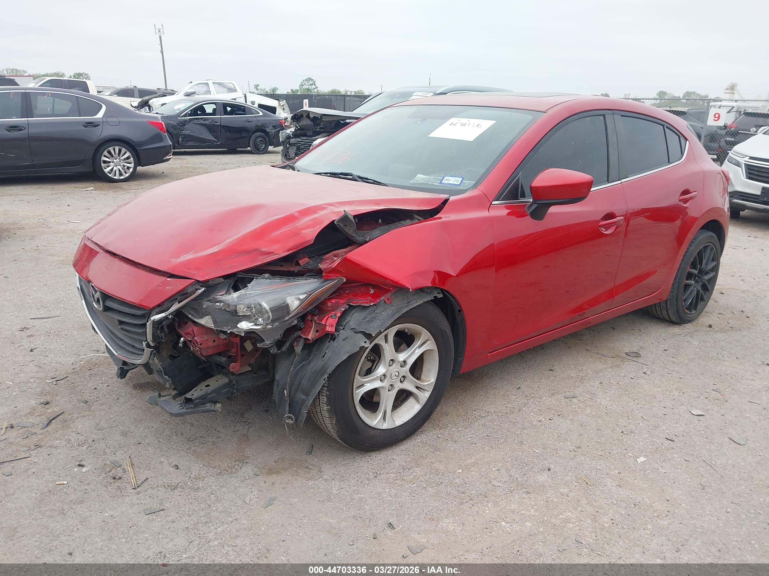 MAZDA MAZDA3 image 2